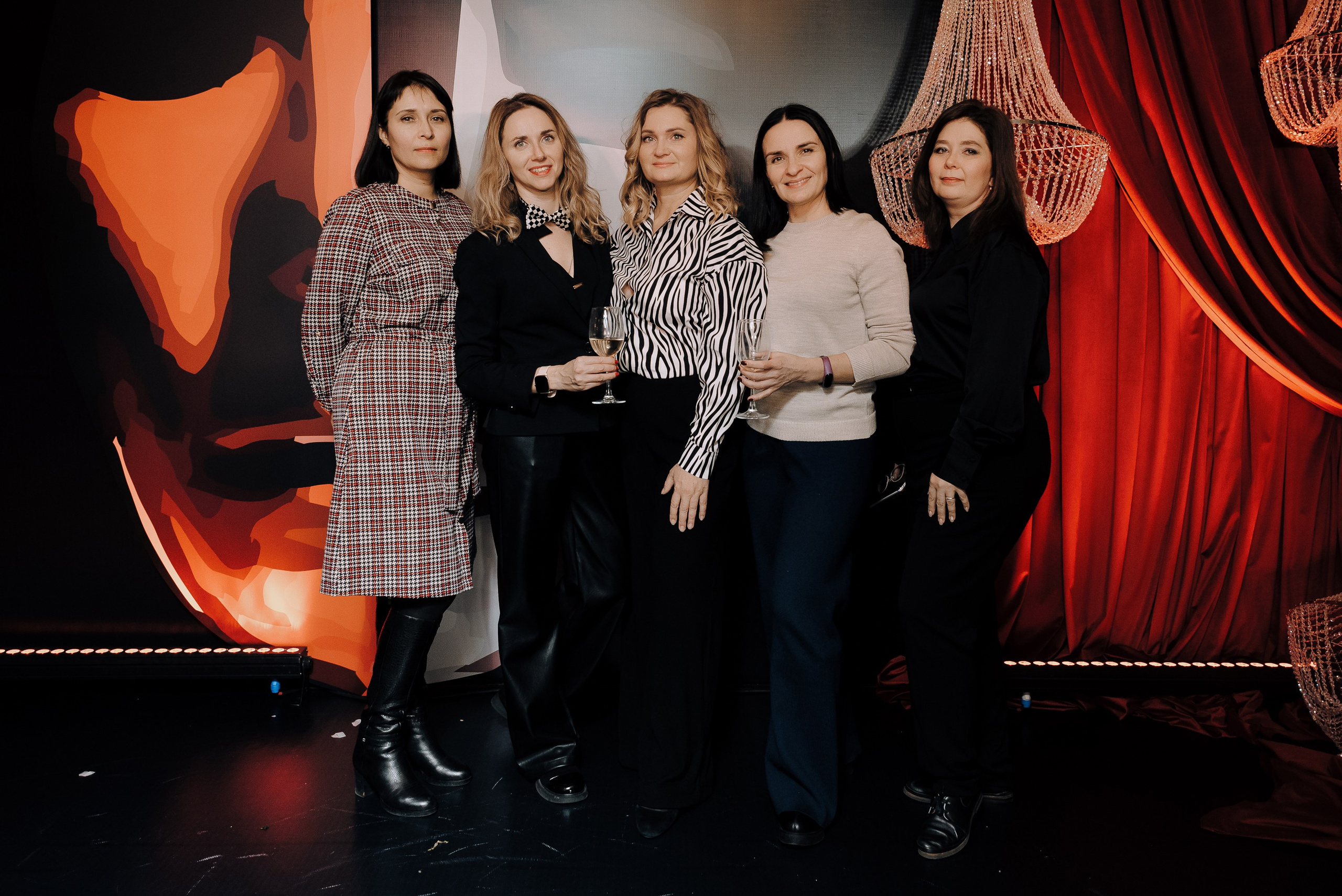 СПЕКТАКЛЬ «ВОЛШЕБНЫЕ ОЧКИ» ОПТИК-ЦЕНТР. Репортажный фотограф Зуев Роман г. Челябинск