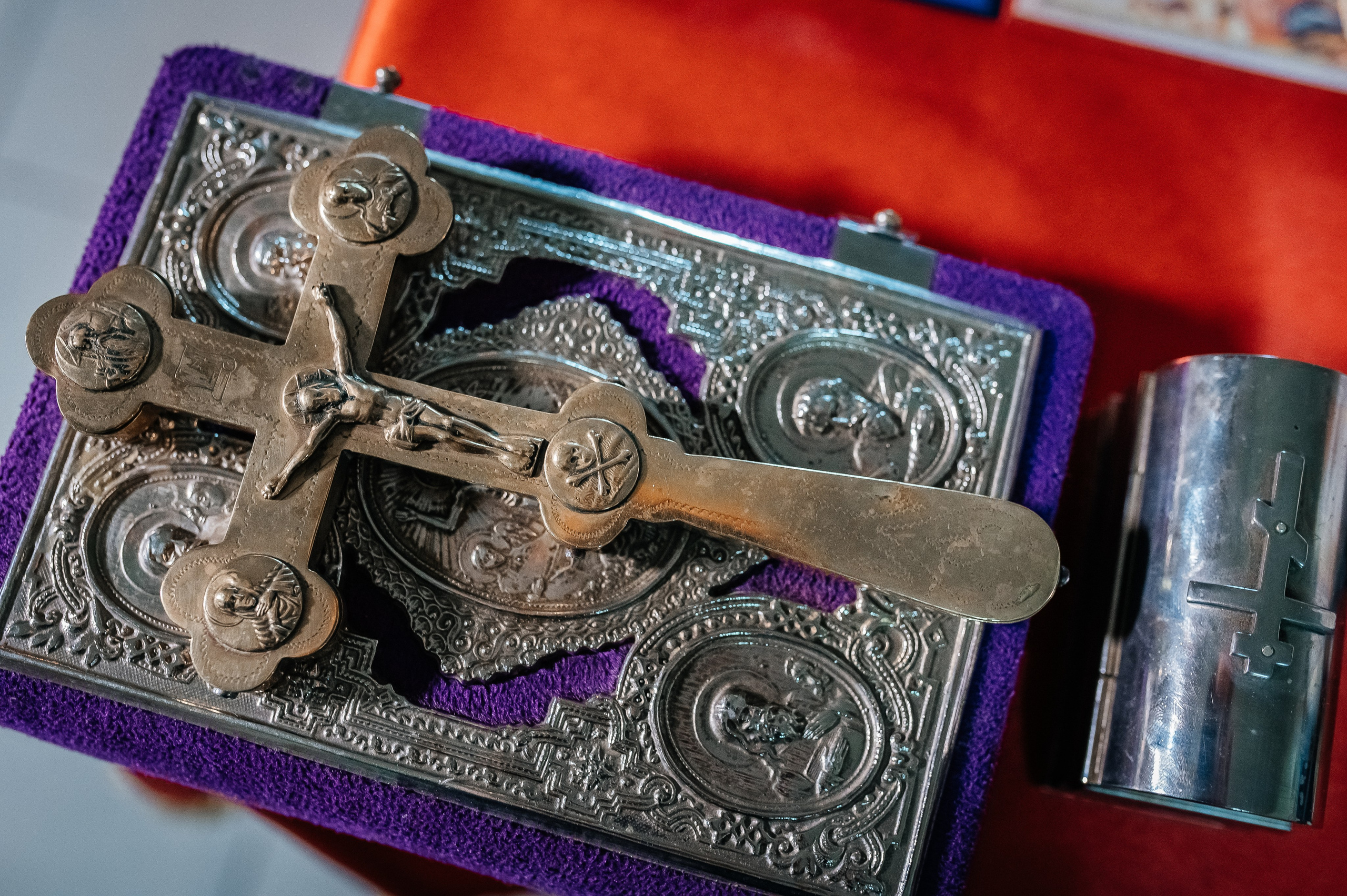 Крестины Тимофея //// Храм Свято-Никольского женского Венева монастыря — Николо-Успенская церковь. Семейный и детский фотограф в Туле