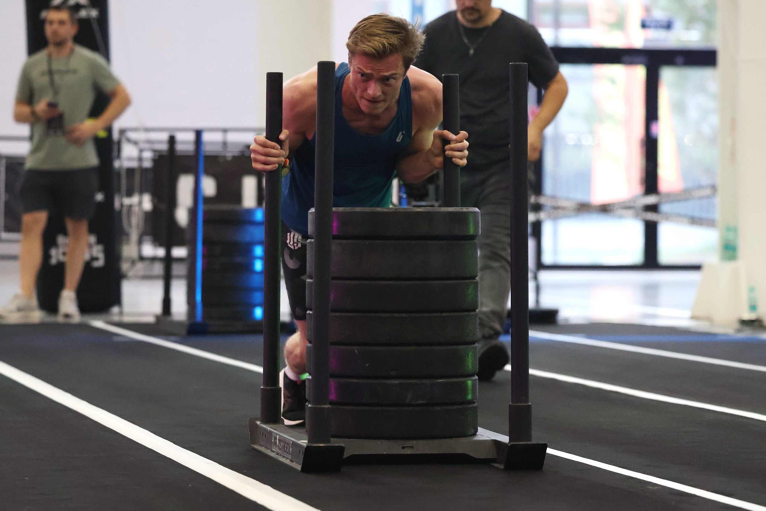 Кроссфит гонка CRACE Крейс. Толкание саней