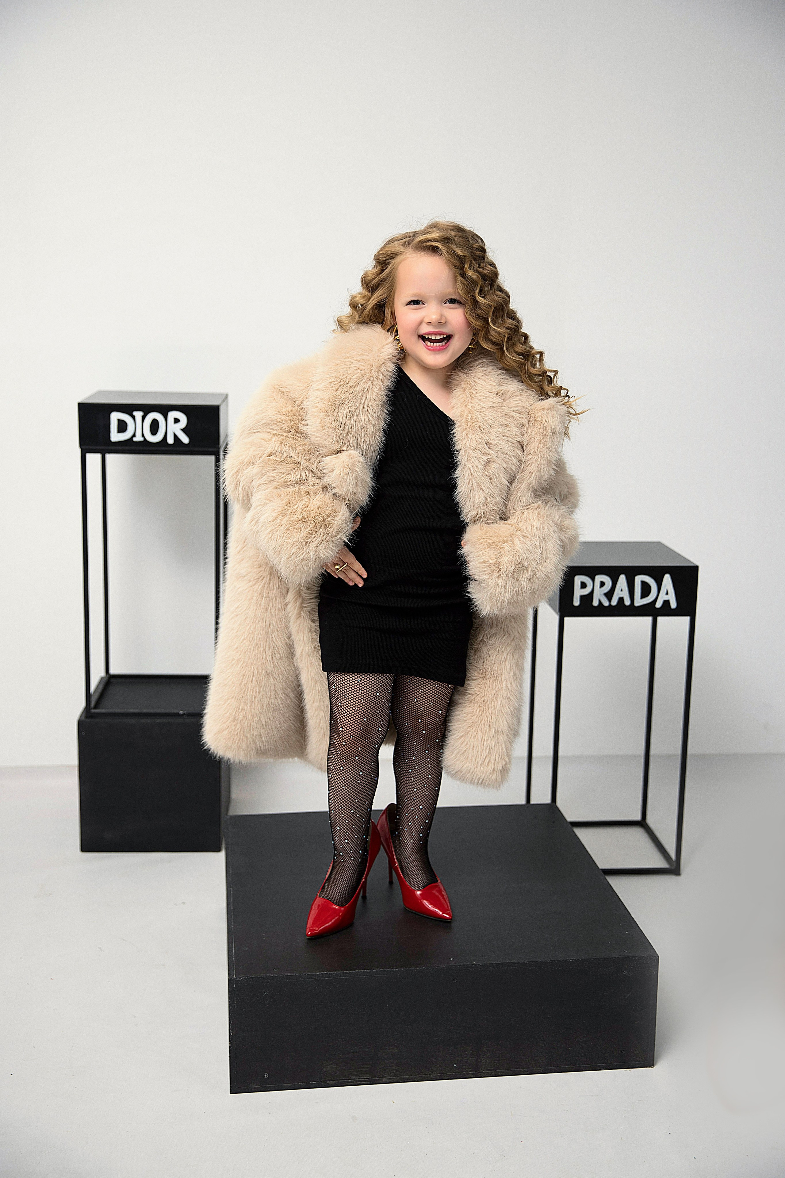 МАЛЫШКА НА МИЛЛИОН. Детский школьный фотограф в Кемерово Зиновьева Екатерина