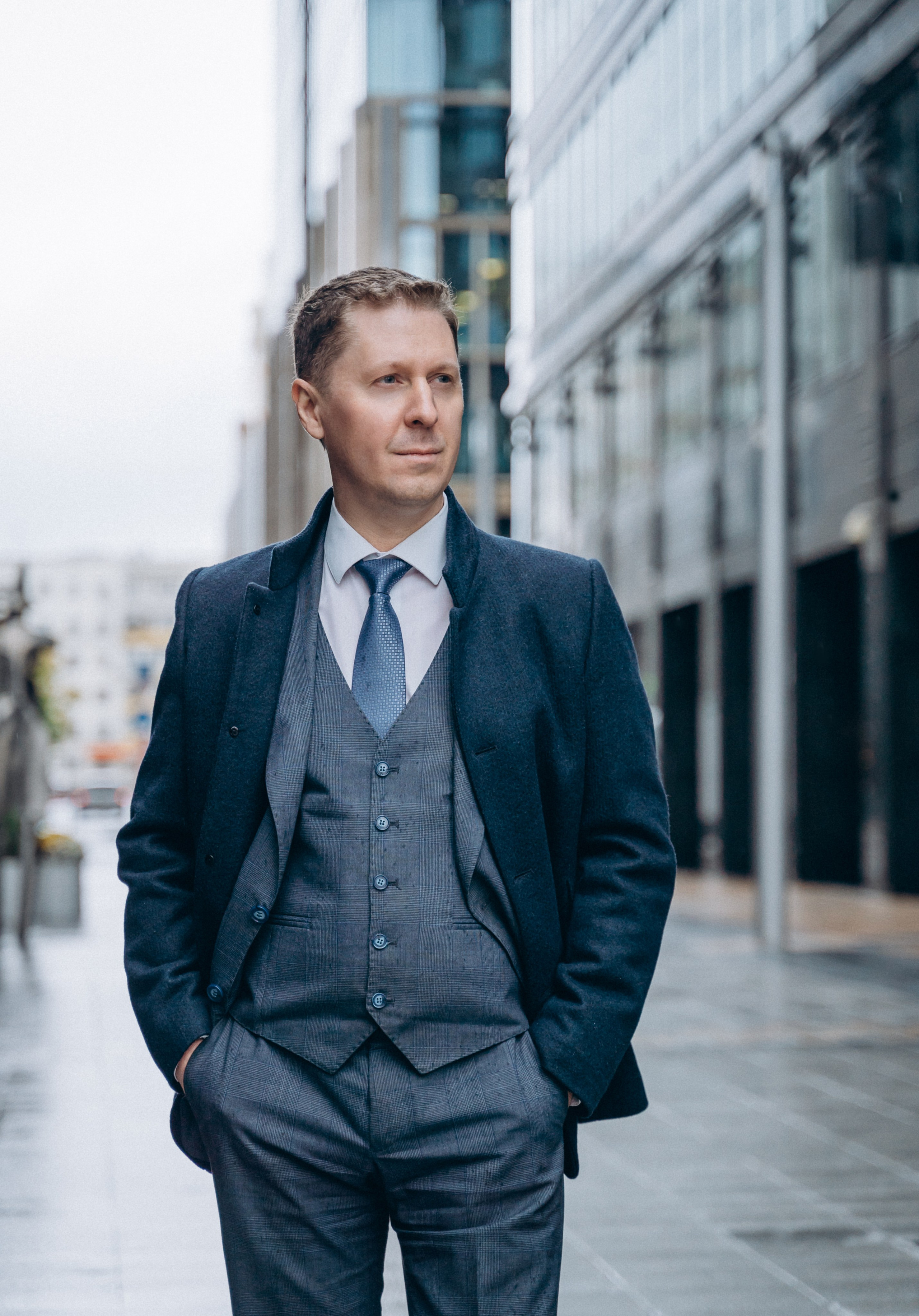 Бизнес портрет. FOTOZ Studio / Фотовидеомейкер Андрей Смирнов