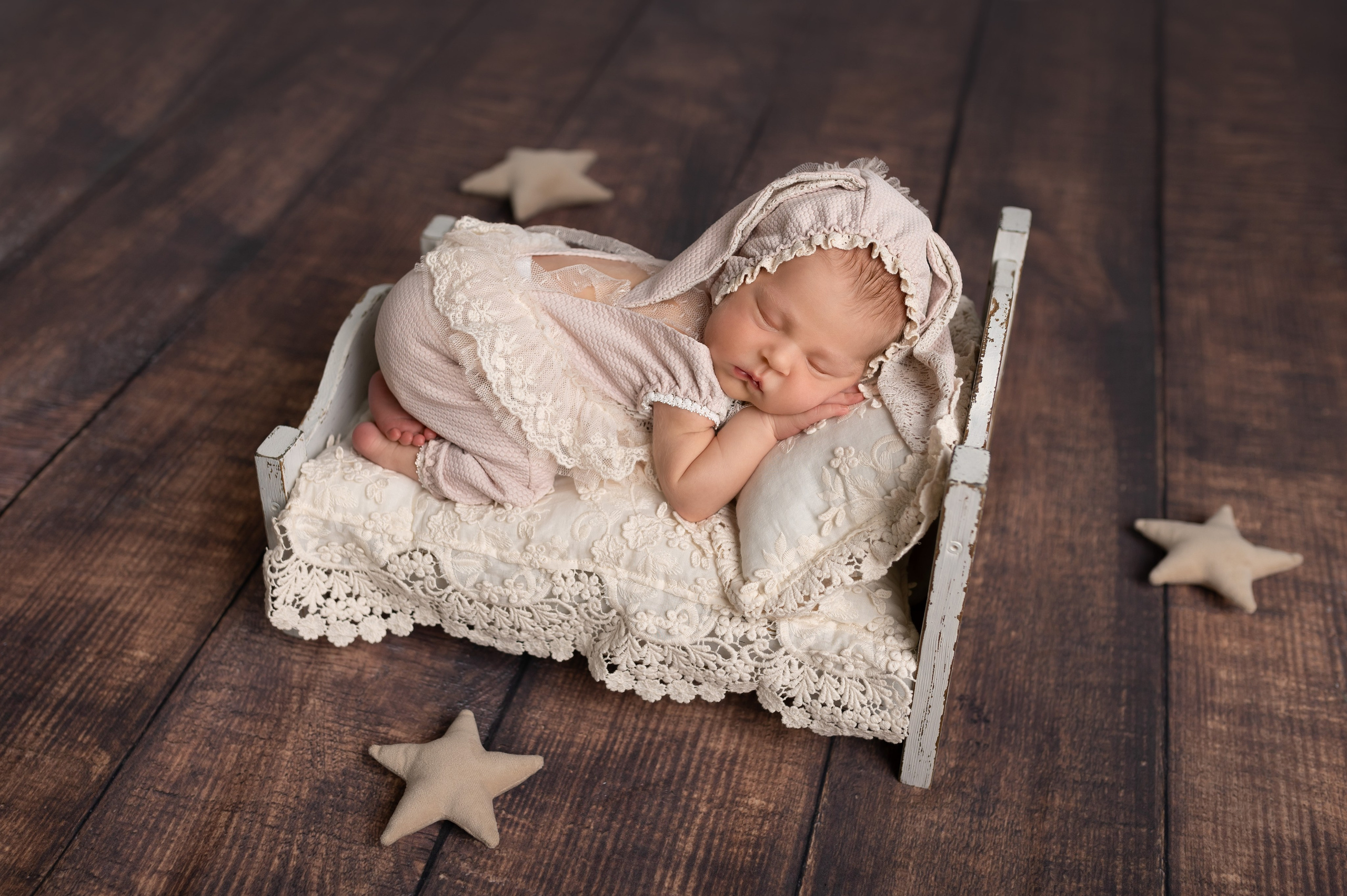 Новорожденные девочки. Детский фотограф в городе Жуковский Алиса Коробанова