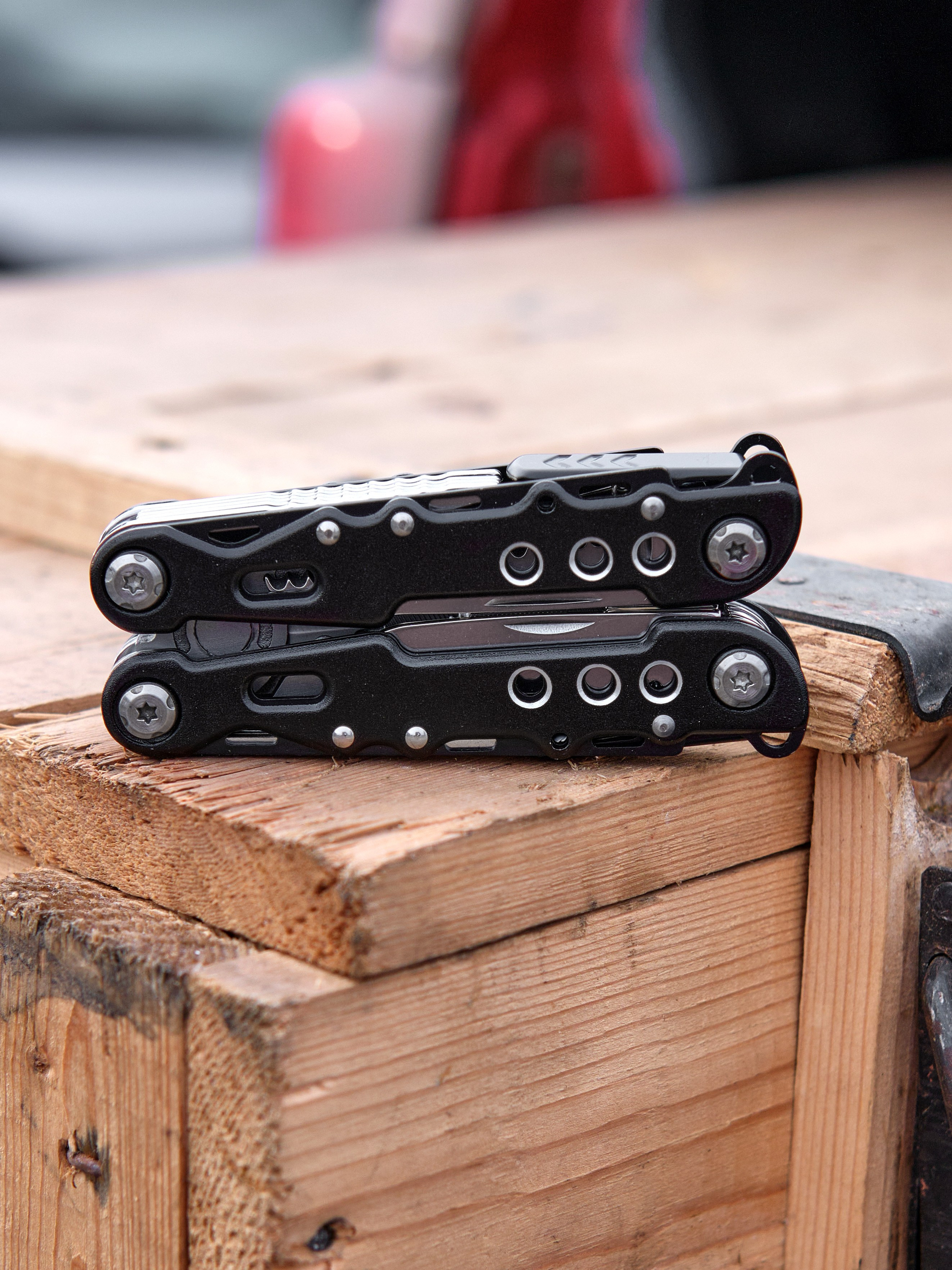 Ножи, мультитулы. Предметный фотограф в Нижнем Новгороде Аладышкина Анастасия