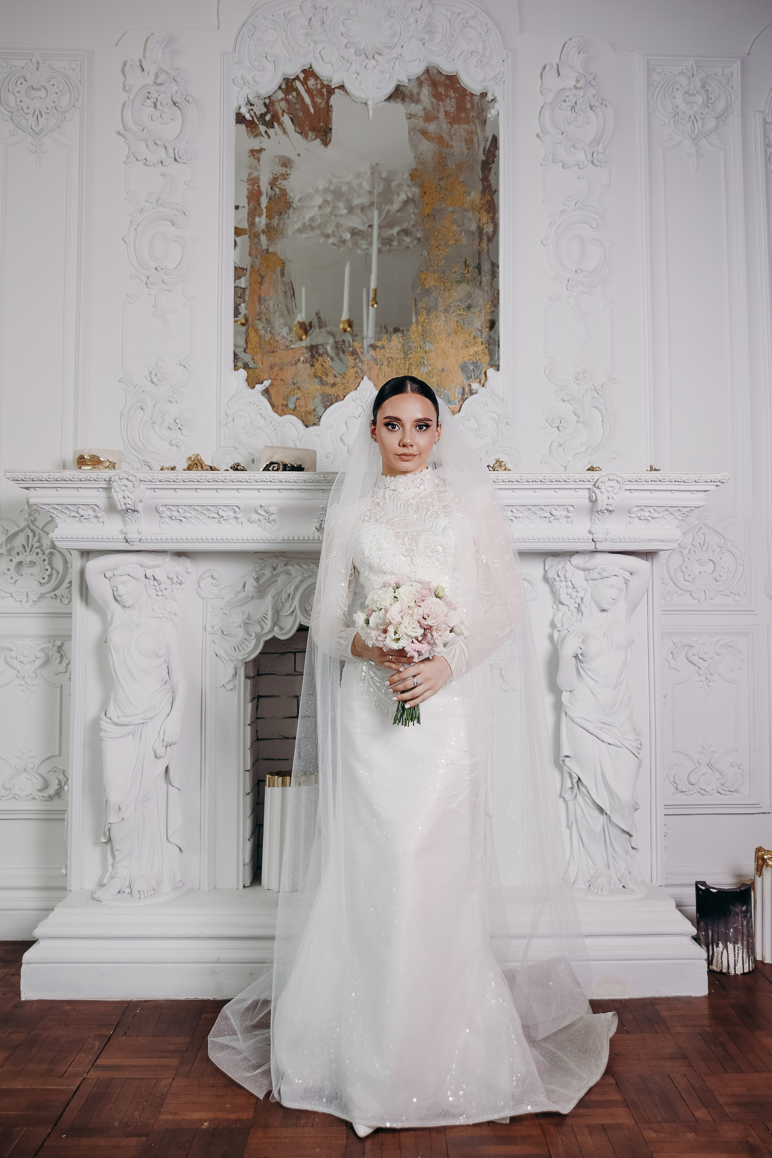 Свадебная фотосессия в фотостудии «Hram» 24.08.2024. Свадебный и семейный фотограф Виолетта Сидельникова. Краснодар, Россия, Беларусь, Европа