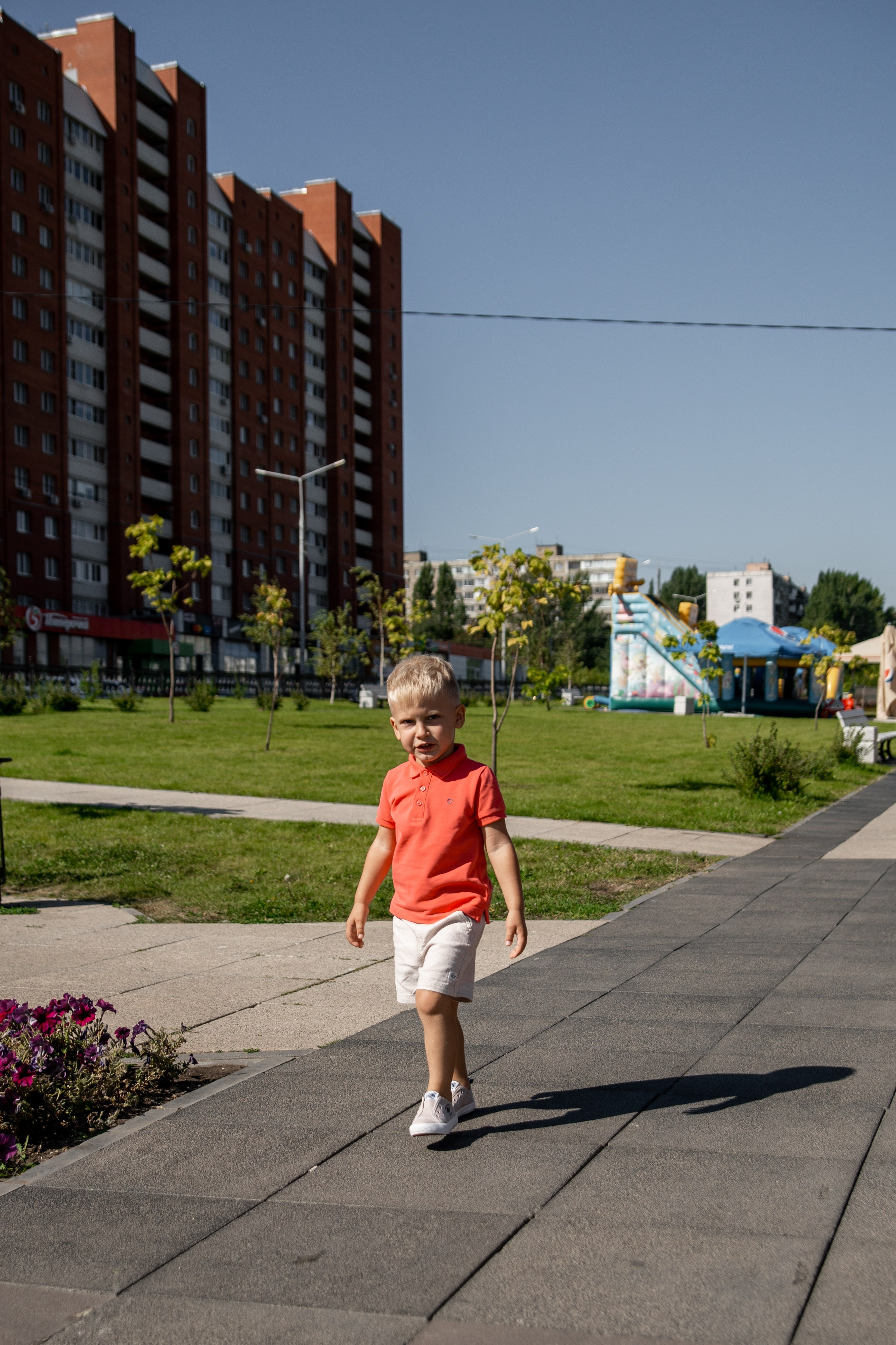 Семейная городская прогулка. Ольга Плаксина фотограф в Саратове