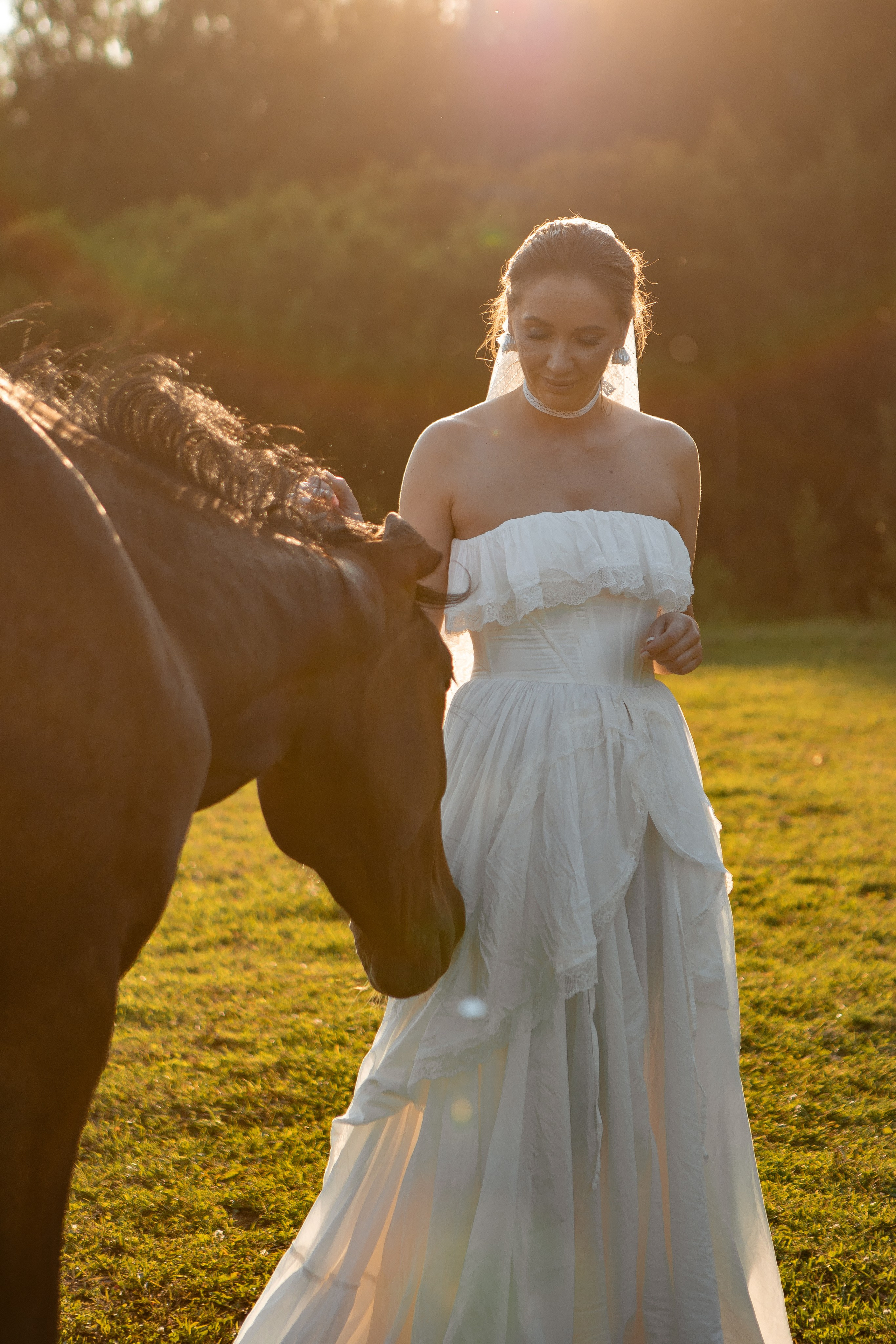 Необычная свадебная фотосессия в Москве с лошадьми
