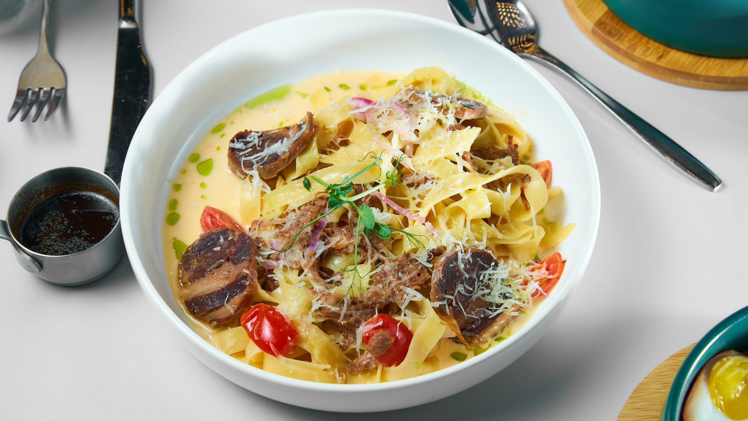 WOLT — 323 CAFE. Фотограф в Уральске Александр Хохлачёв | HOHLACHEV.COM