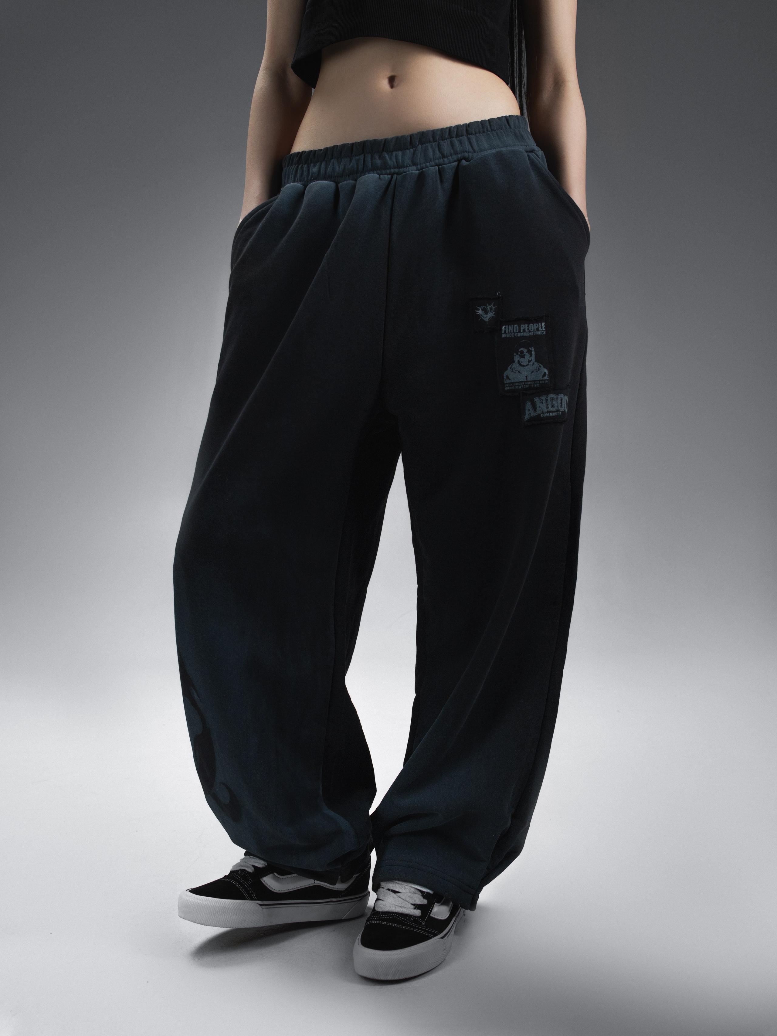 КАТАЛОГ | серый фон. RUNA production — стильные съемки для брендов