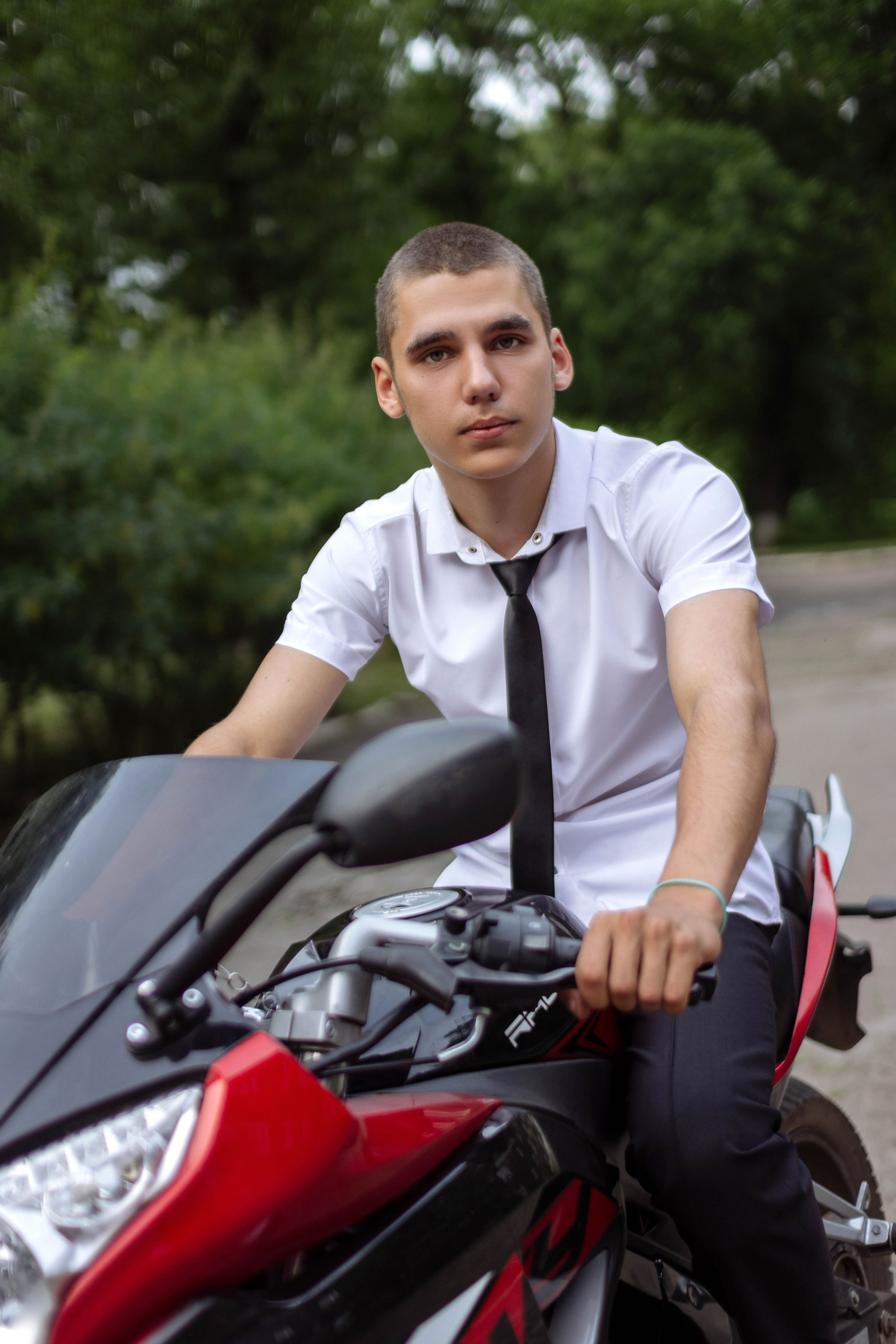 Школа № 13. Фотограф Донецк. Горловка. ДНР. Севастополь