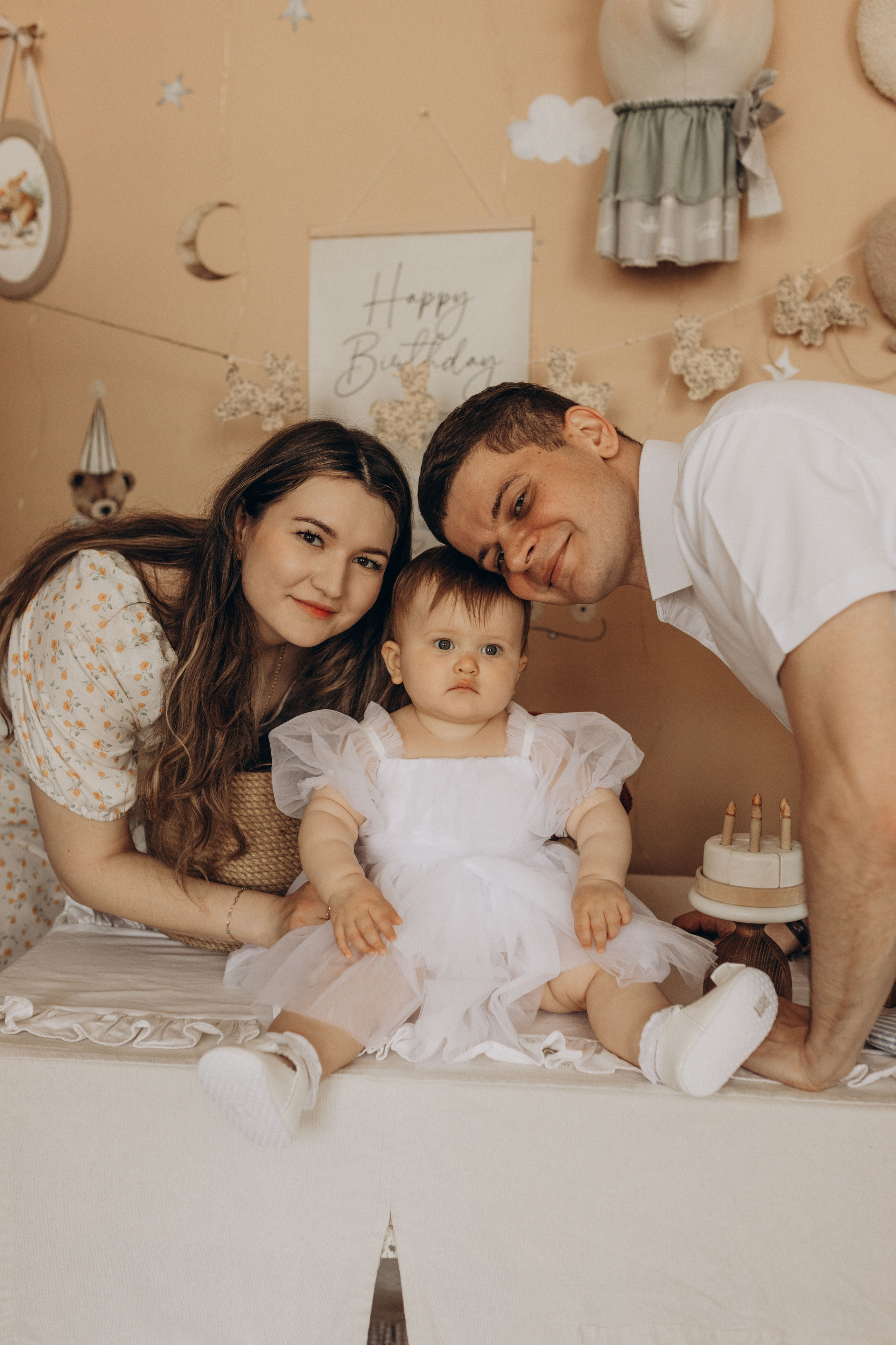 Лизе один годик. Семейная фотосессия в студии редкое фото. Фотограф в Ставрополе Svetlana Matveeva
