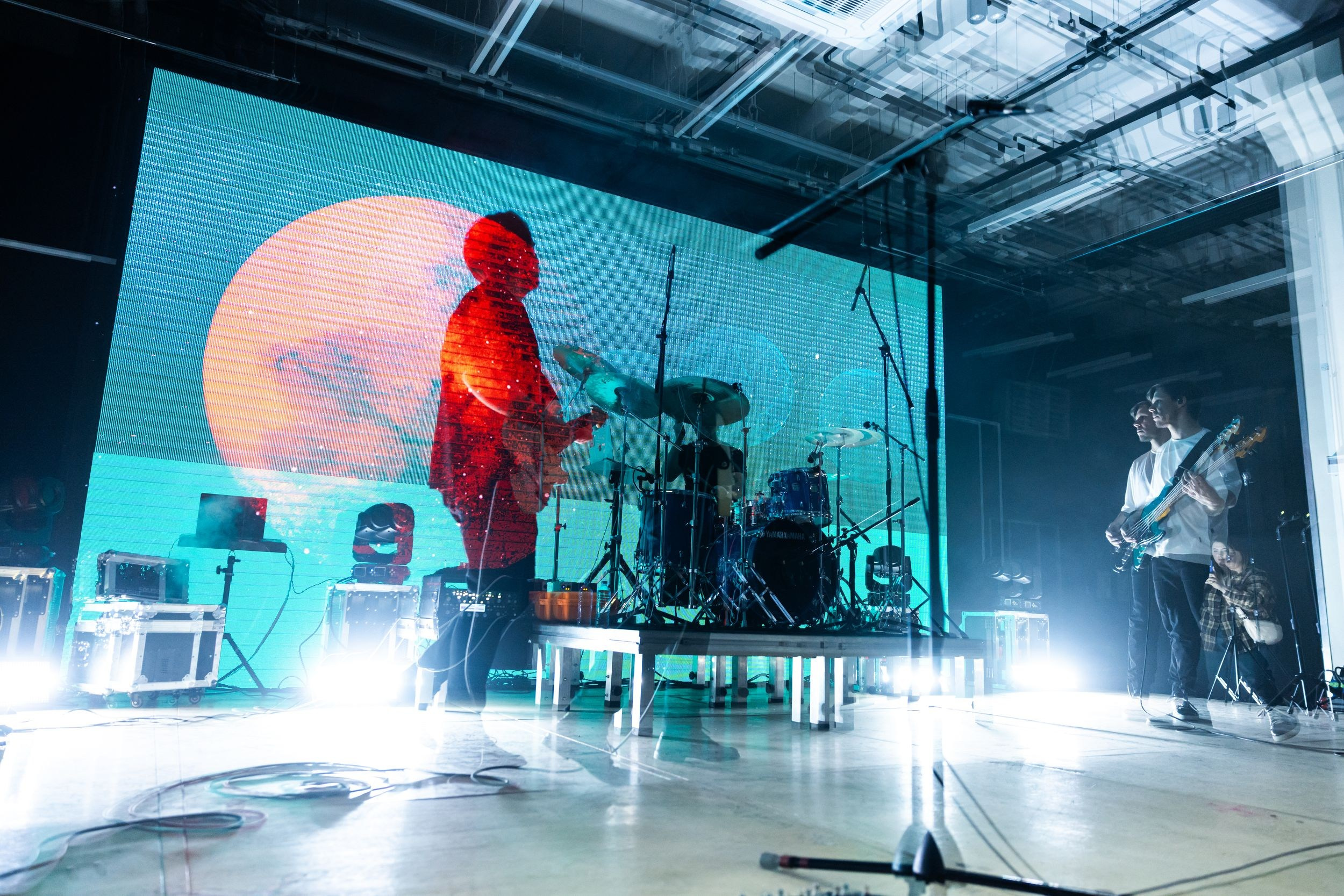 Echoes and Signals. Репортажный фотограф Алексей Пирязев