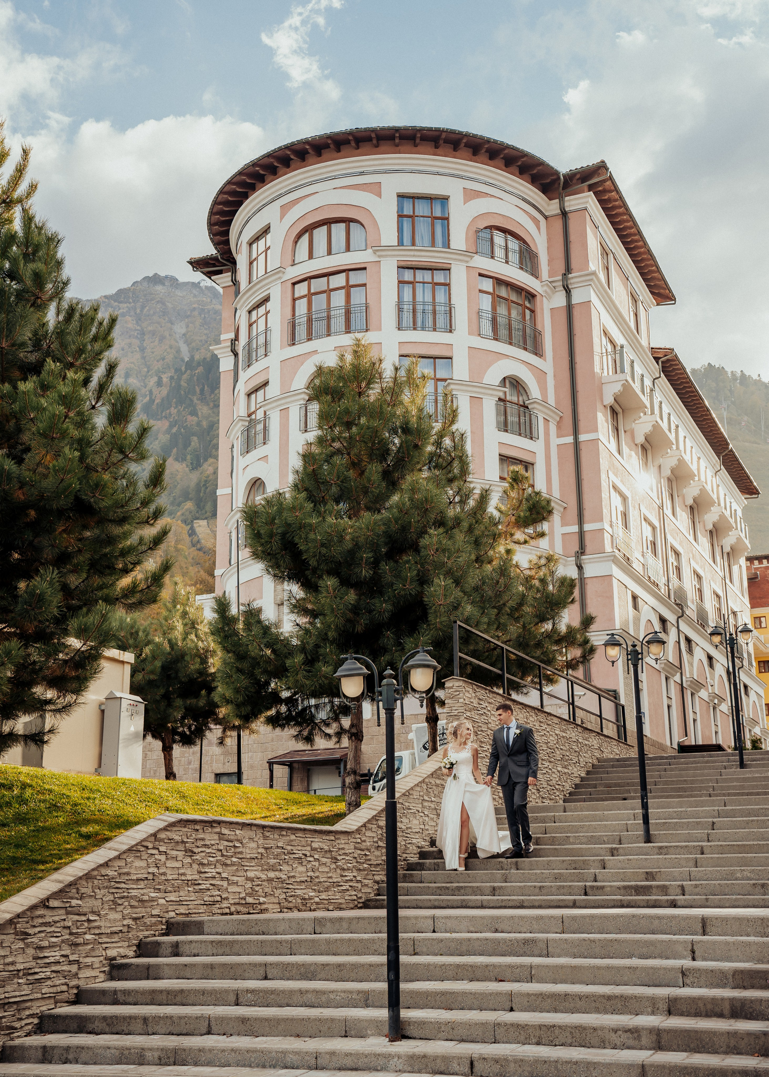 Свадебная фотосессия на море и в горах в Сочи. Алина Бернд — свадебный и индивидуальный фотограф в Сочи и Адлере