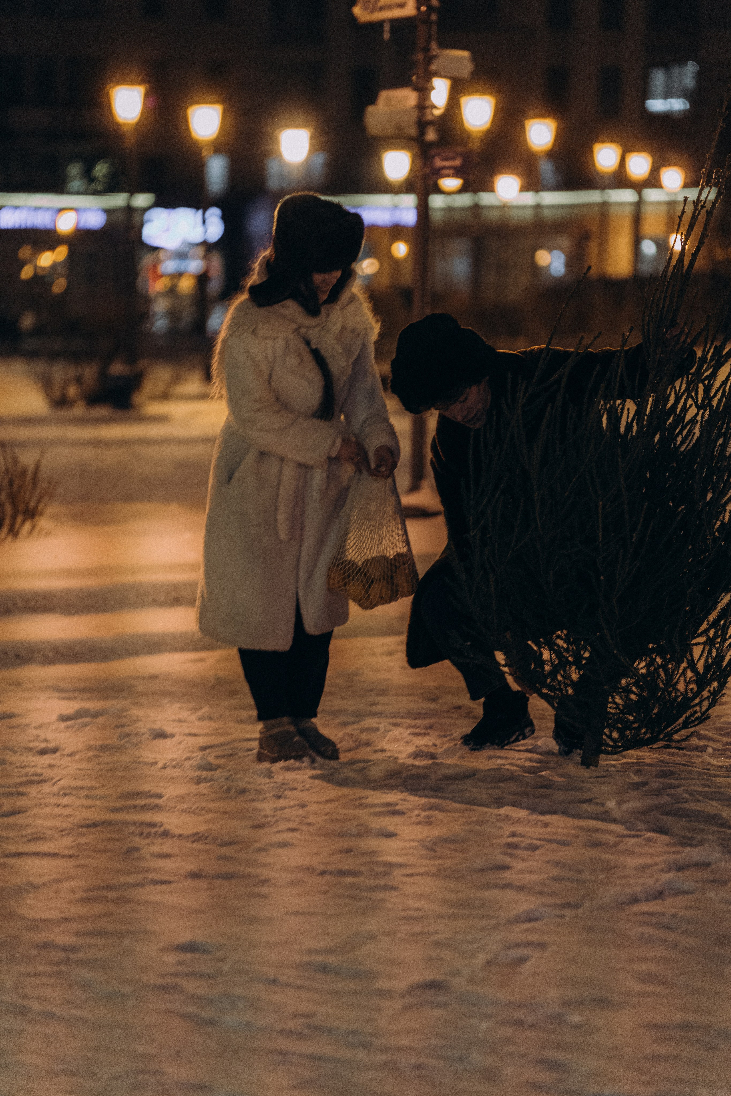 НОВОГОДНЯЯ ПРОГУЛКА ПАРЫ ПО ЧЕРНЫШЕВСКОЙ ПЕРЕД НОВЫМ ГОДОМ. Профессиональный фотограф, Санкт-Петербург — Виктория Богомолова