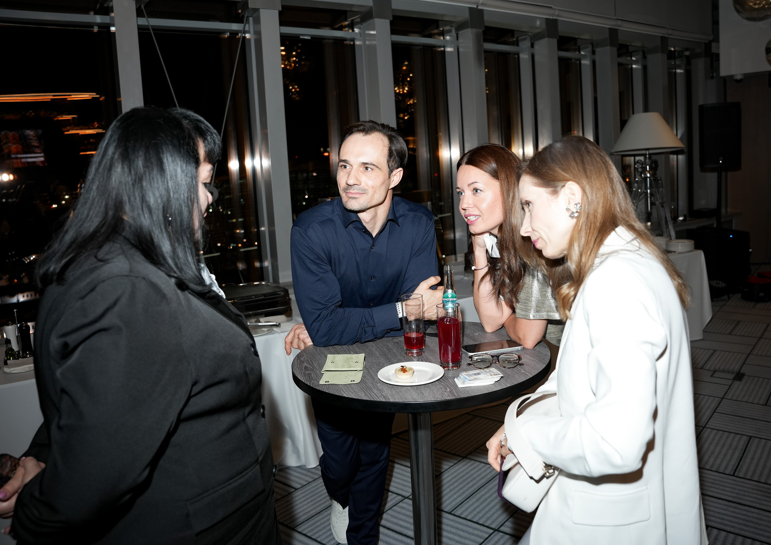 TINAoTEAM: конференция VII. Портретный и репортажный фотограф в Москве Разуменко Роман