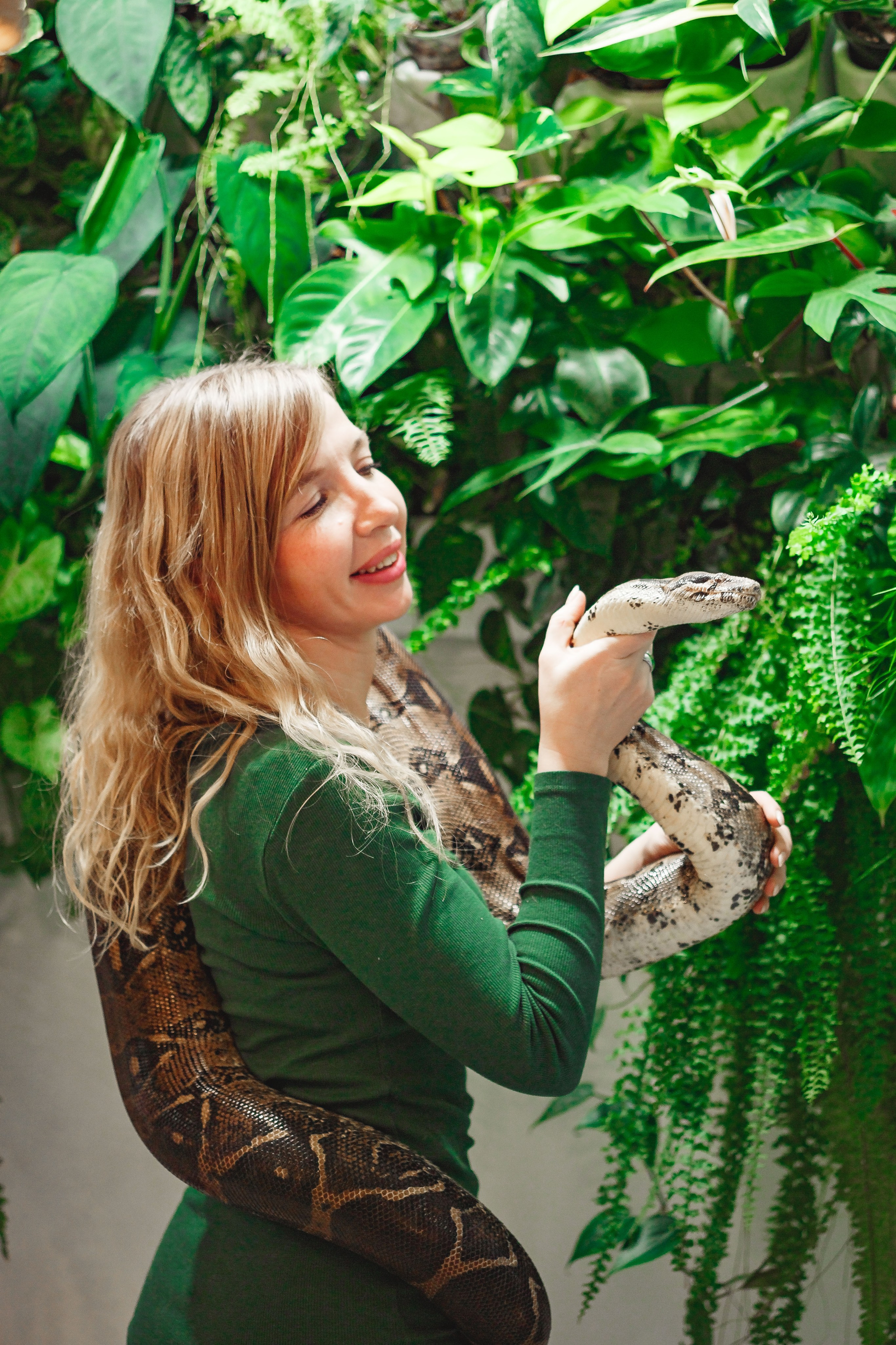 Фотограф Екатеринбург. Фотограф Верхняя Пышма. Фотограф Среднеуральск. Портретная фотосессия в Екатеринбурге. Фотосессия для соцсетей. Фотосессия с питомцем.