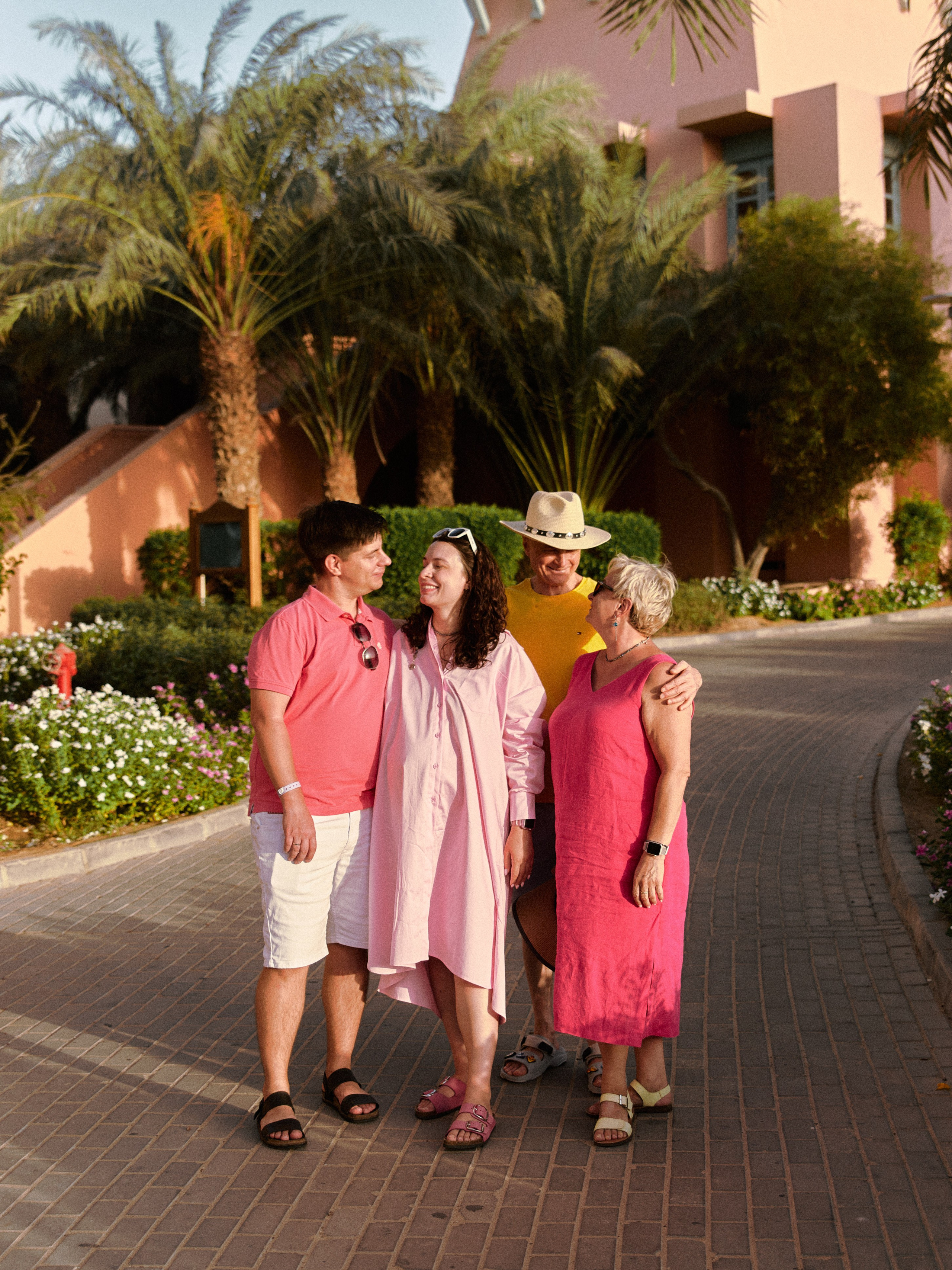 Позы для семейных и групповых съёмок. Jorgis Talè — photographer, kind person, teacher of arts and other mag