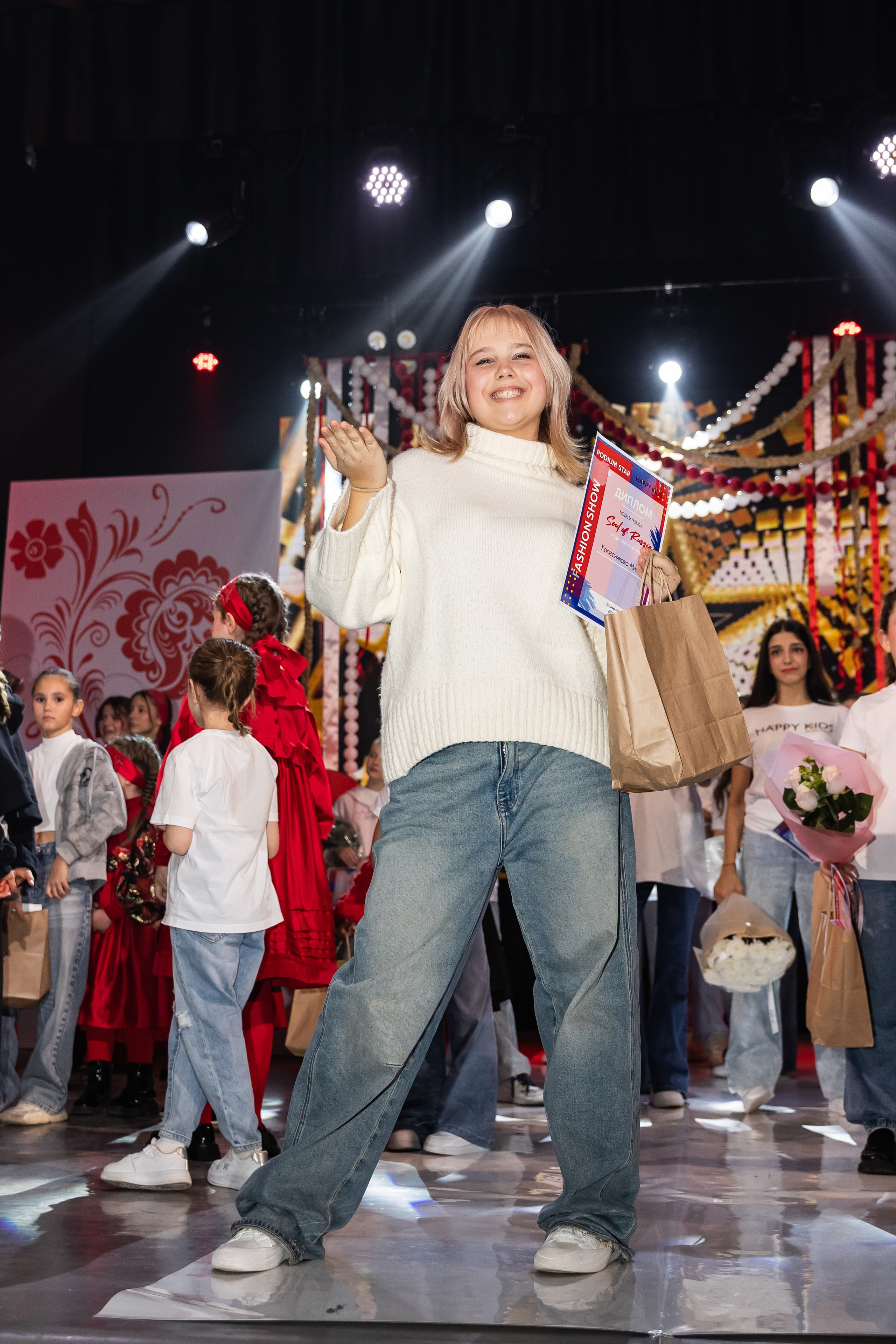 Показ Happy Kids. Выпускные альбомы во Владивостоке