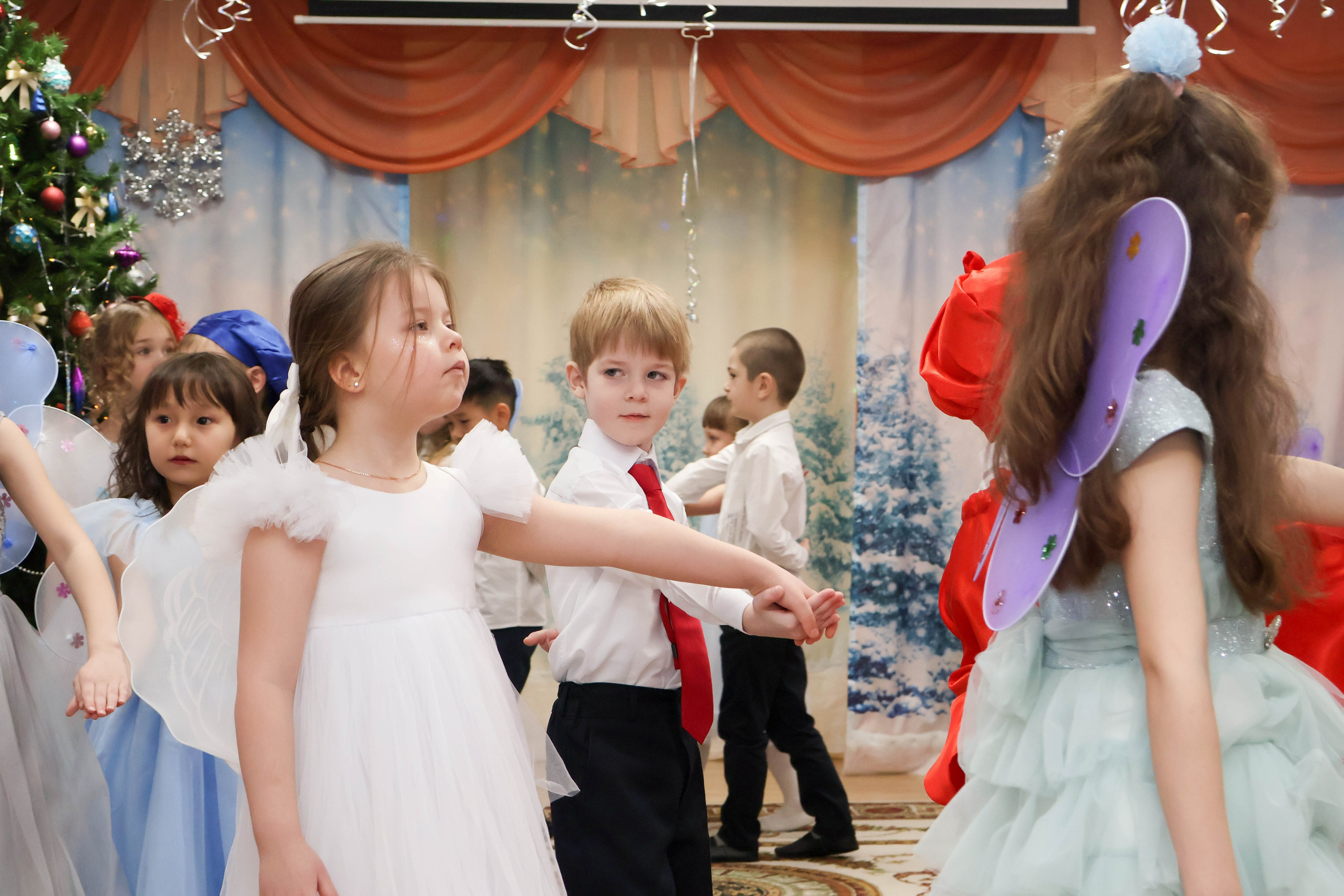 Новогодний утренник гр. «Малинка». Виктория Шишкова свадебный фотограф Москва и МО (Балашиха, Щелково)