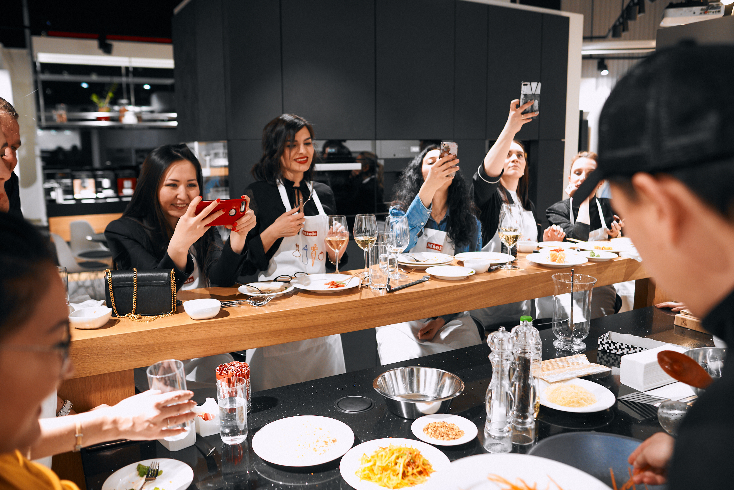 Фотосъёмка в магазине. Артём Савиных — профессиональный фотограф в Москве | Репортажи, свадьбы, портреты