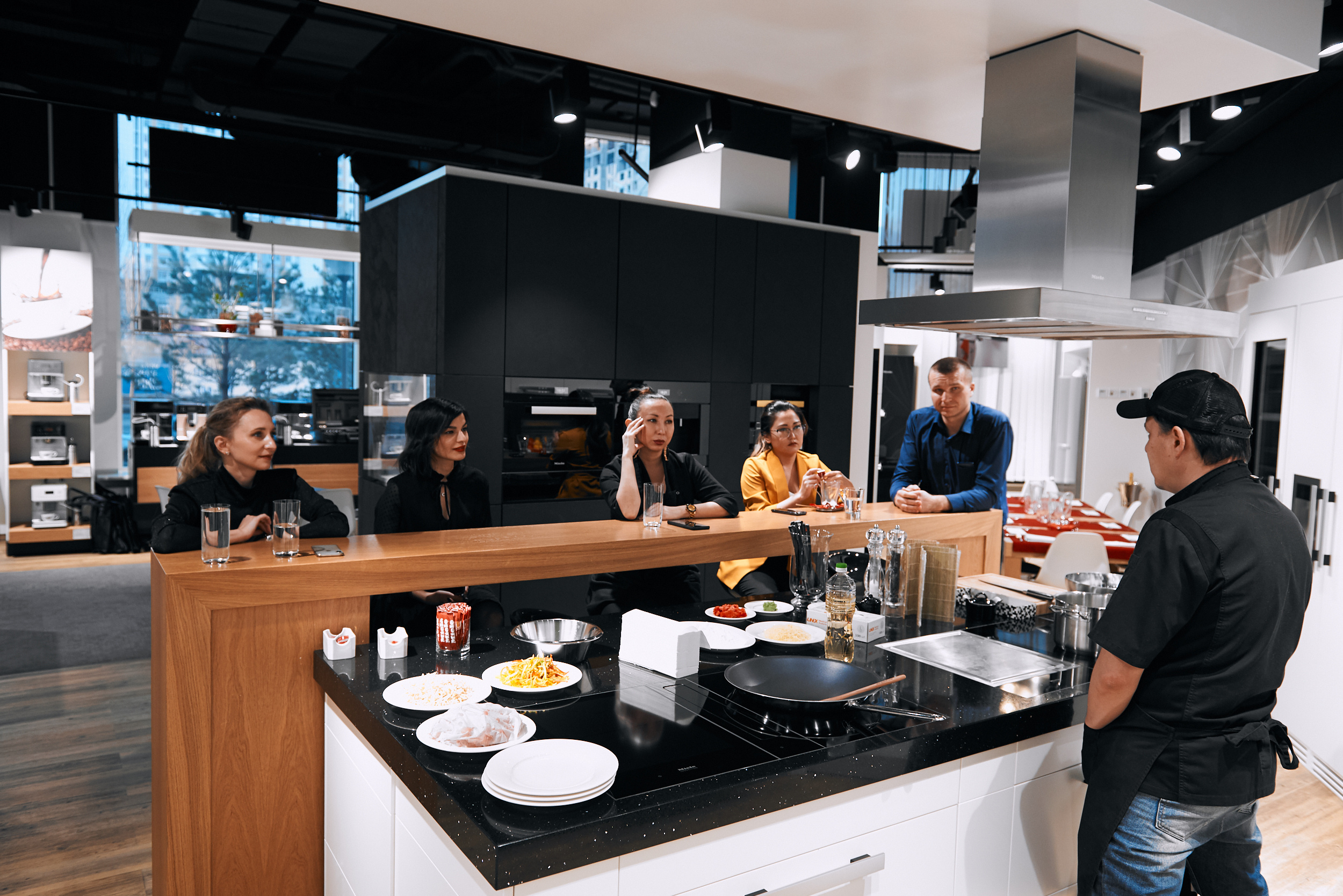 Фотосъёмка в магазине. Артём Савиных — профессиональный фотограф в Москве | Репортажи, свадьбы, портреты