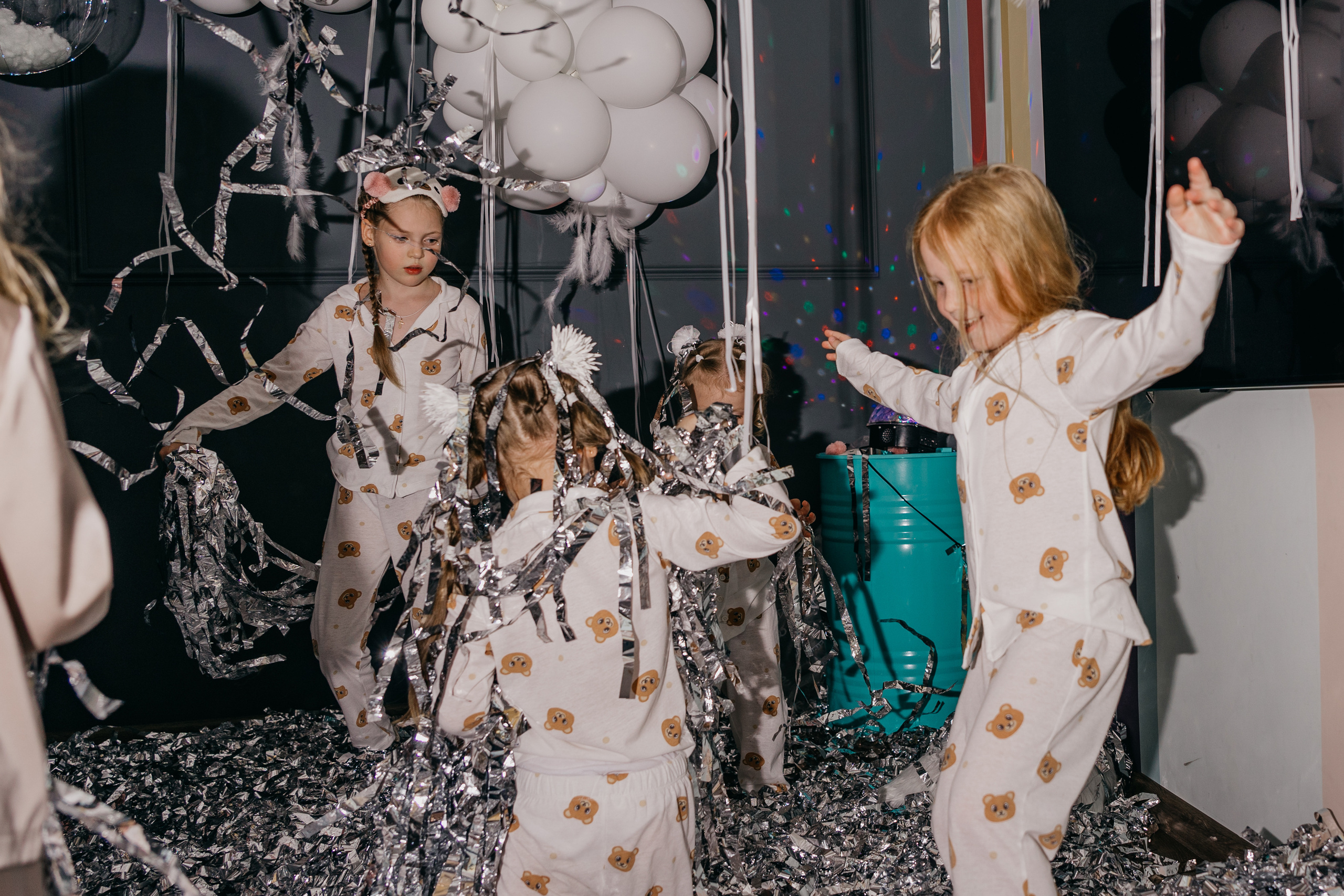 Пижамная вечеринка, Веронике 6 лет. Фотограф Никита Комаров