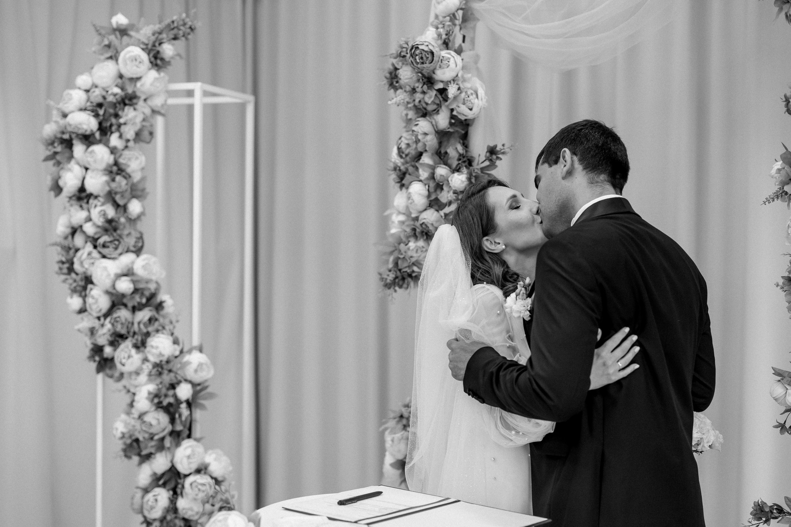 Александр & Анна. Фотограф Казань — профессиональные услуги фотосессий в студии и на локации