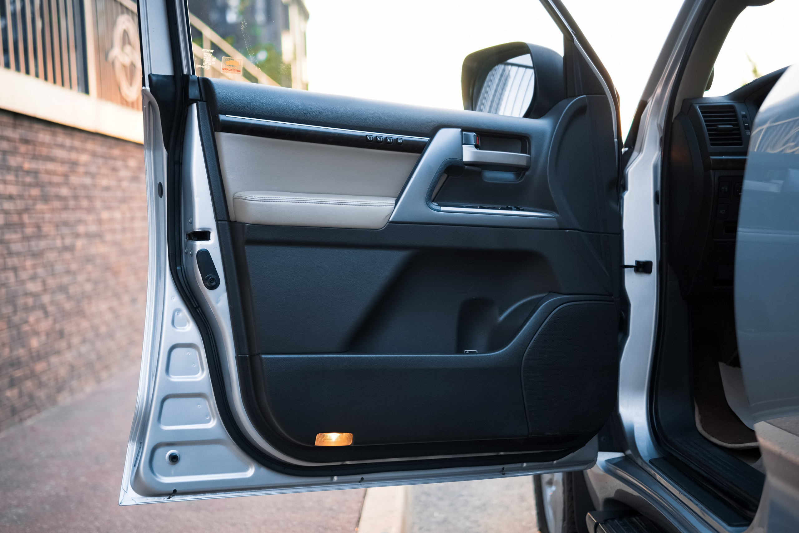 Toyota Land Cruiser 200. AutoAlexArt