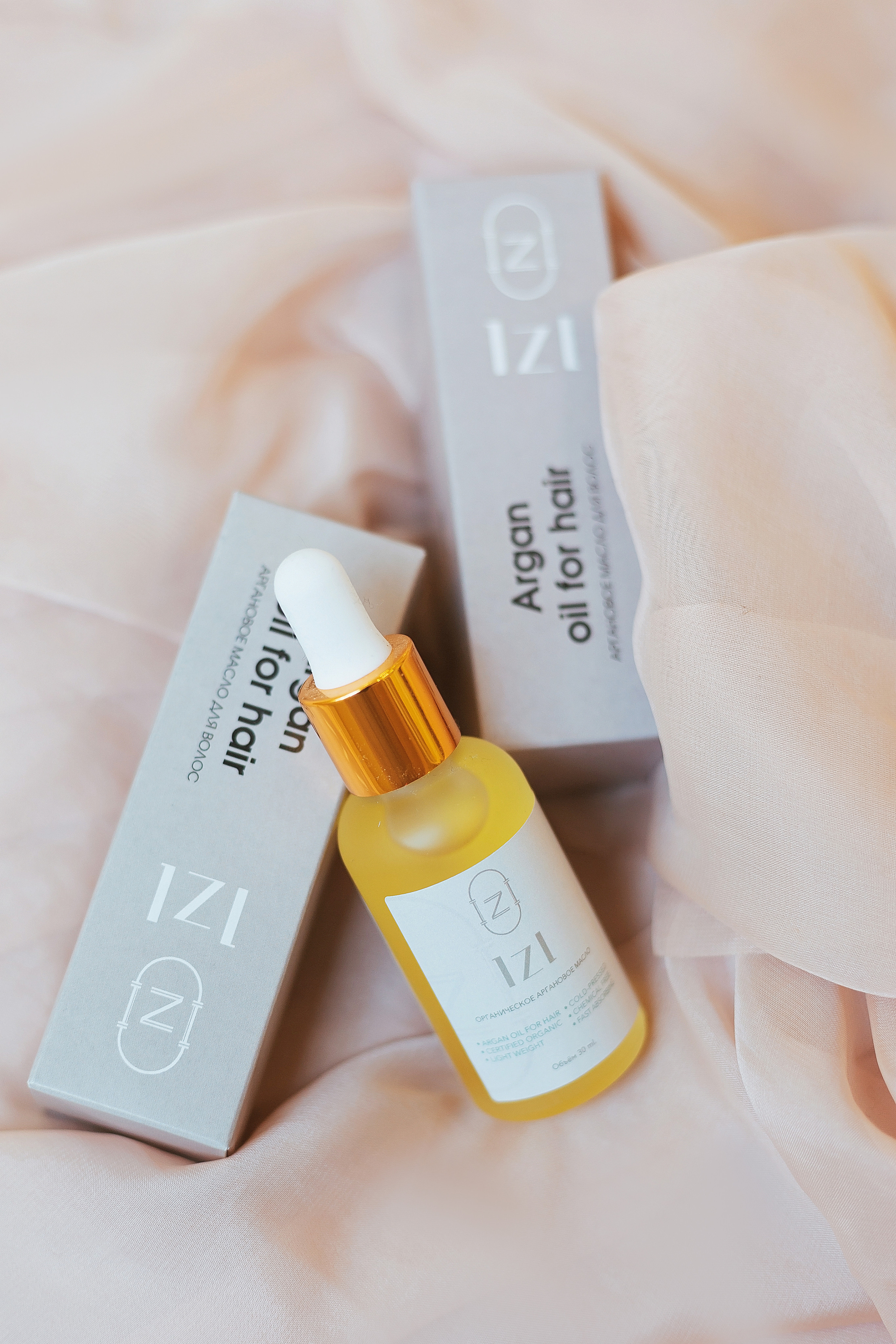 Иза, уход для волос. Фотограф в Москве Ксения Мокрушина | Brand & Women photographer