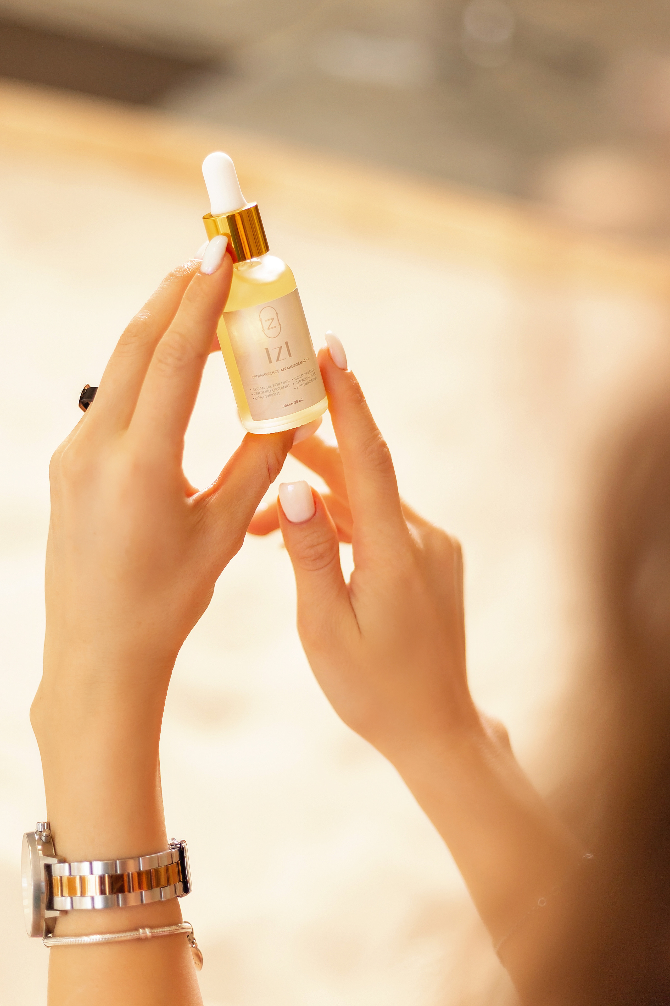 Иза, уход для волос. Фотограф в Москве Ксения Мокрушина | Brand & Women photographer