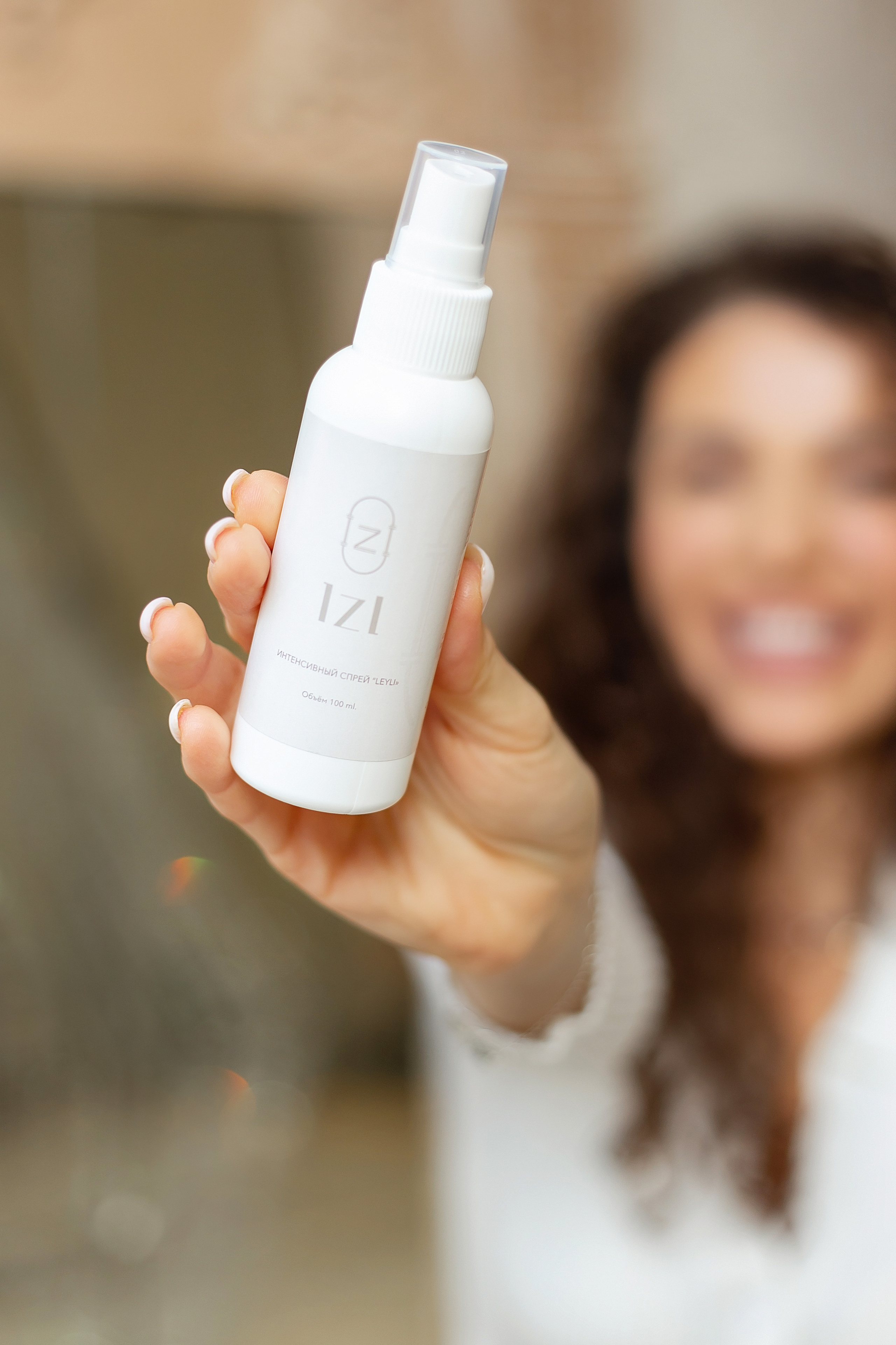 Иза, уход для волос. Фотограф в Москве Ксения Мокрушина | Brand & Women photographer