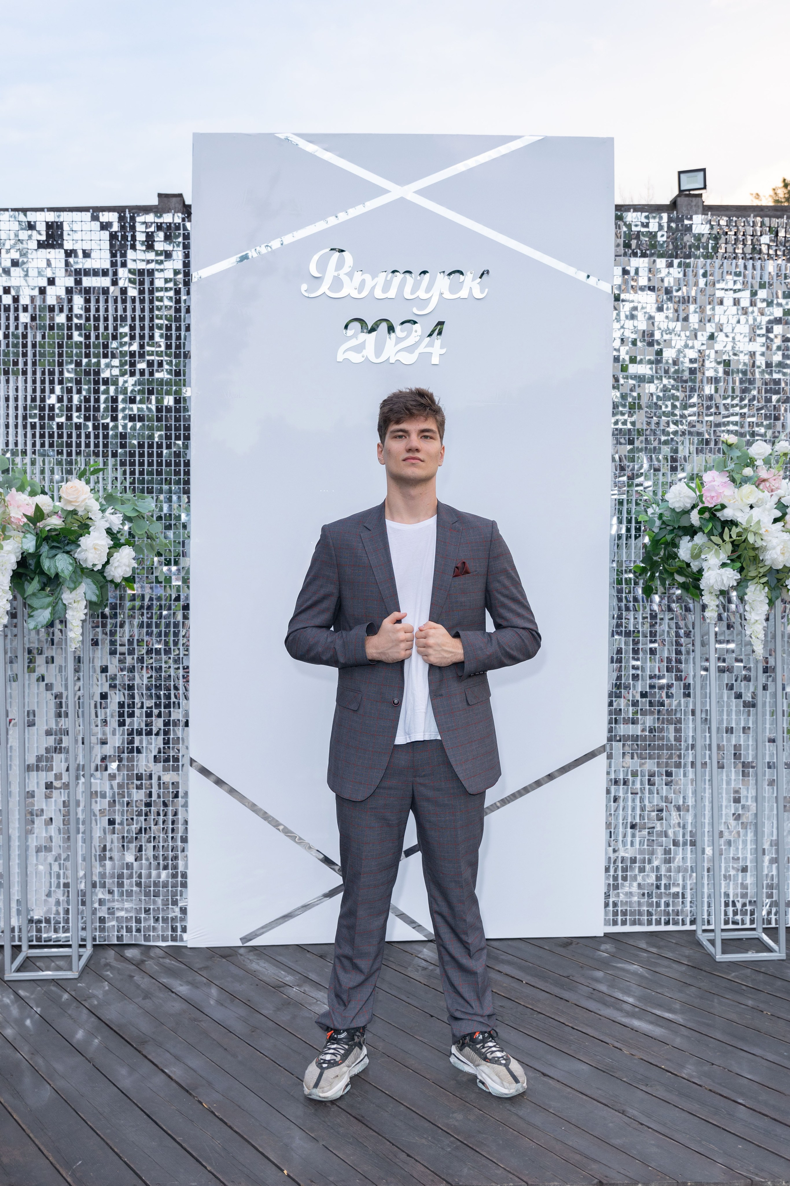 Выпускной вечер в школе № 58. Выпускные альбомы во Владивостоке