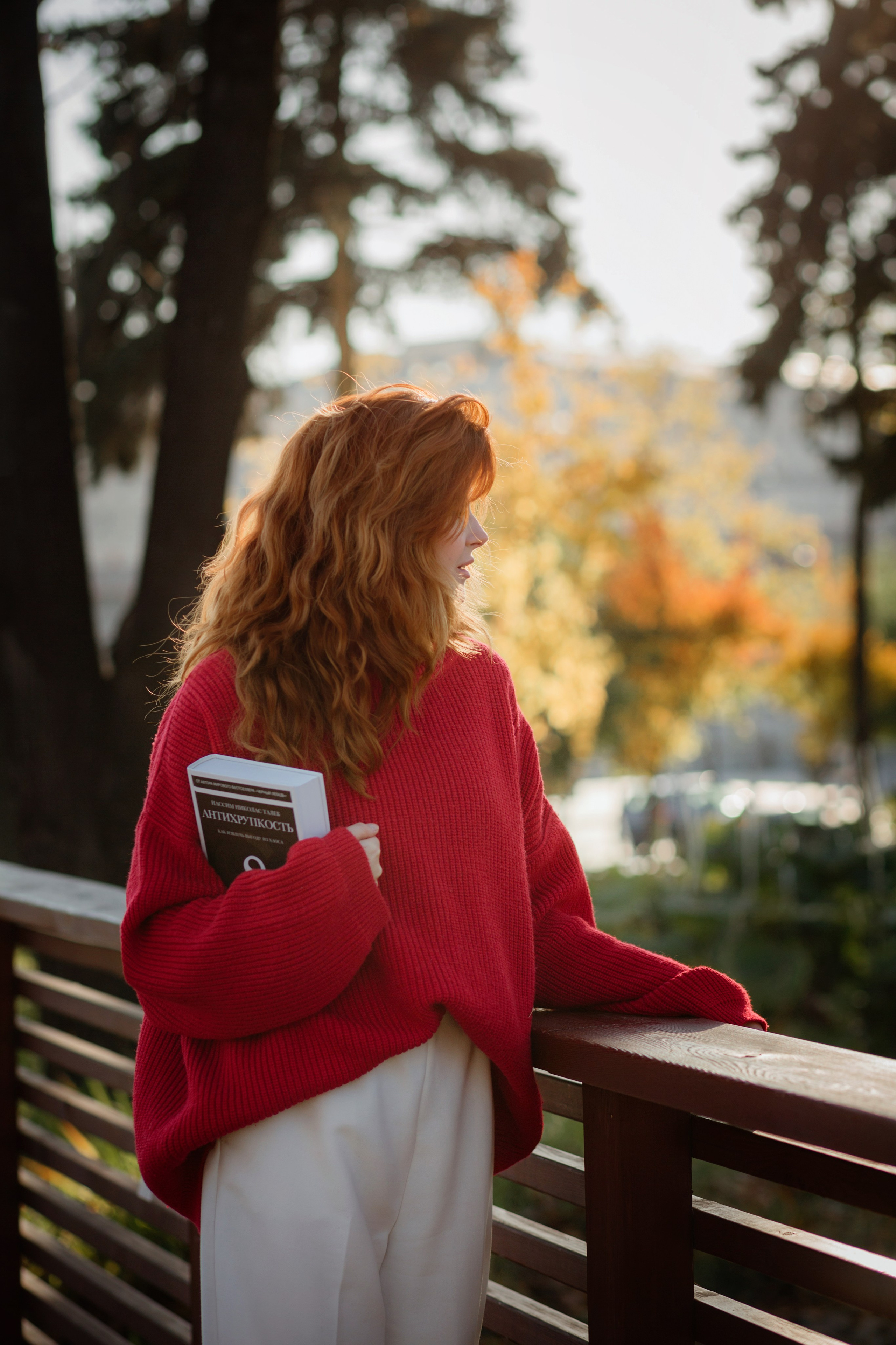 Прогулка по центру Москвы с Марией. Деловая и Бизнес съемка в  Москве Инесса Грушко