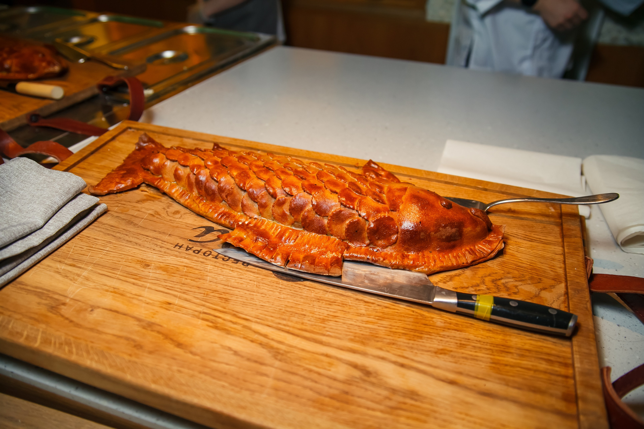 Гастроужин в ресторане Река с Шефповаром Владиславом Пискуновым. Свадебный и детский фотограф в Волгограде Слава Белов