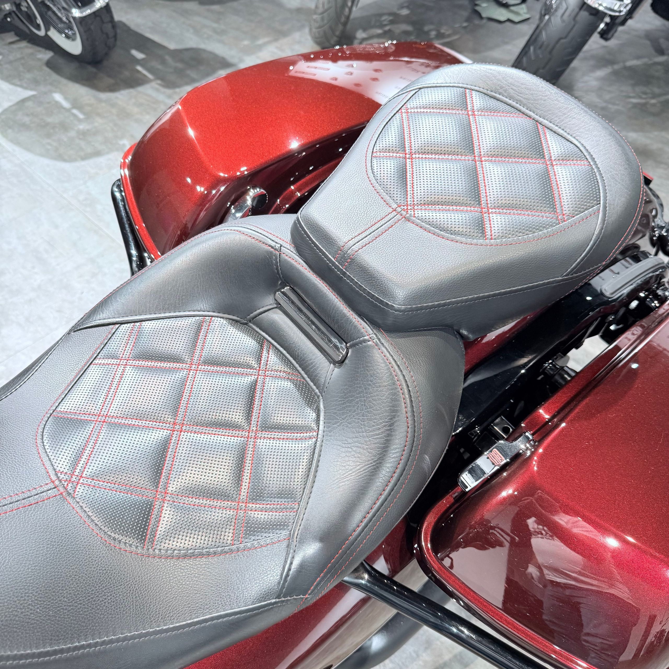 2017 Street Glide Sресiаl 107 Purple Сhоkоlatе. Hello Davidson, Москва. Только хорошие мотоциклы…