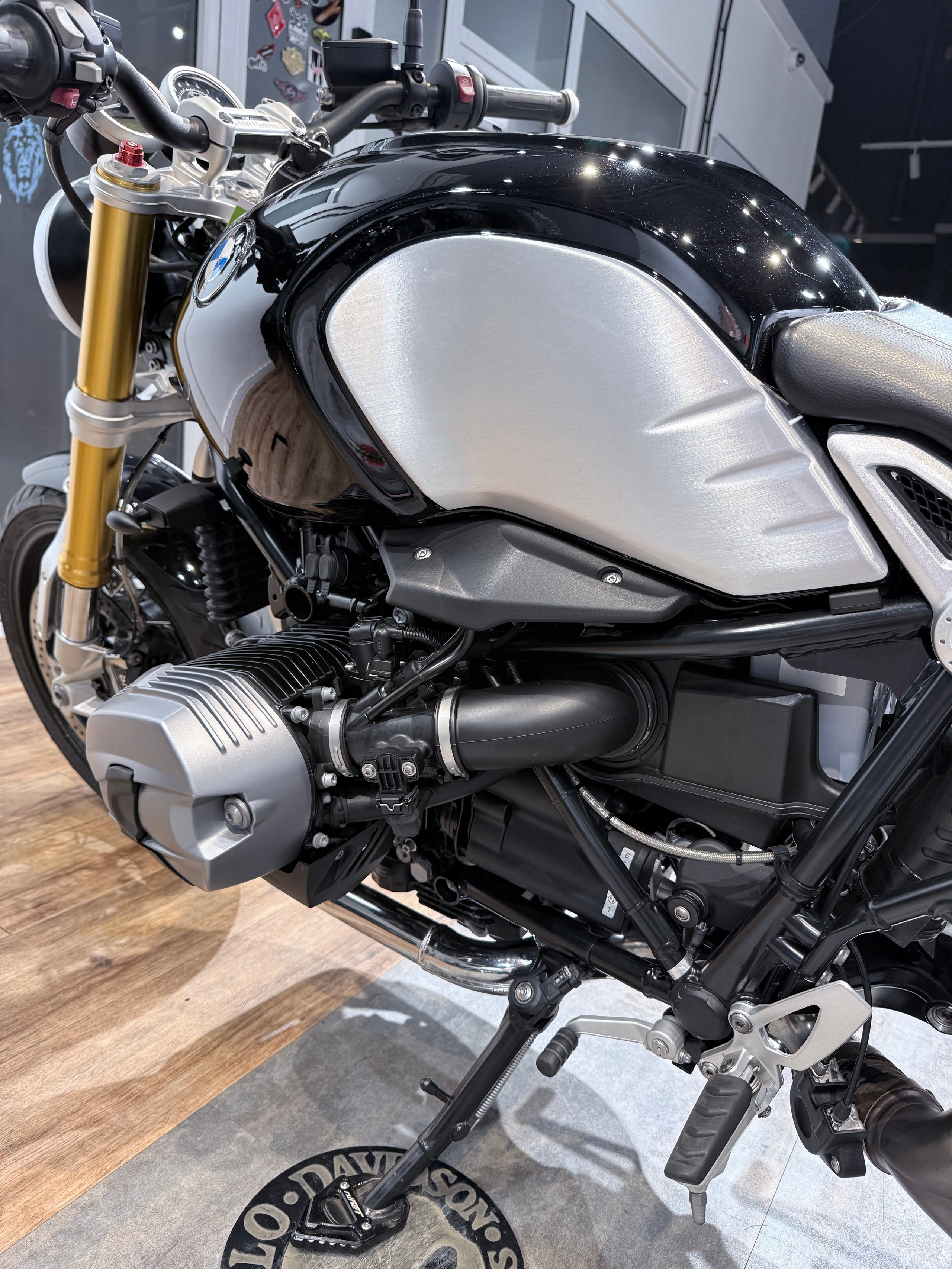 2017 BMW R Nine T Black Storm (VIN *WB10*2681). Hello Davidson, Москва. Только хорошие мотоциклы…