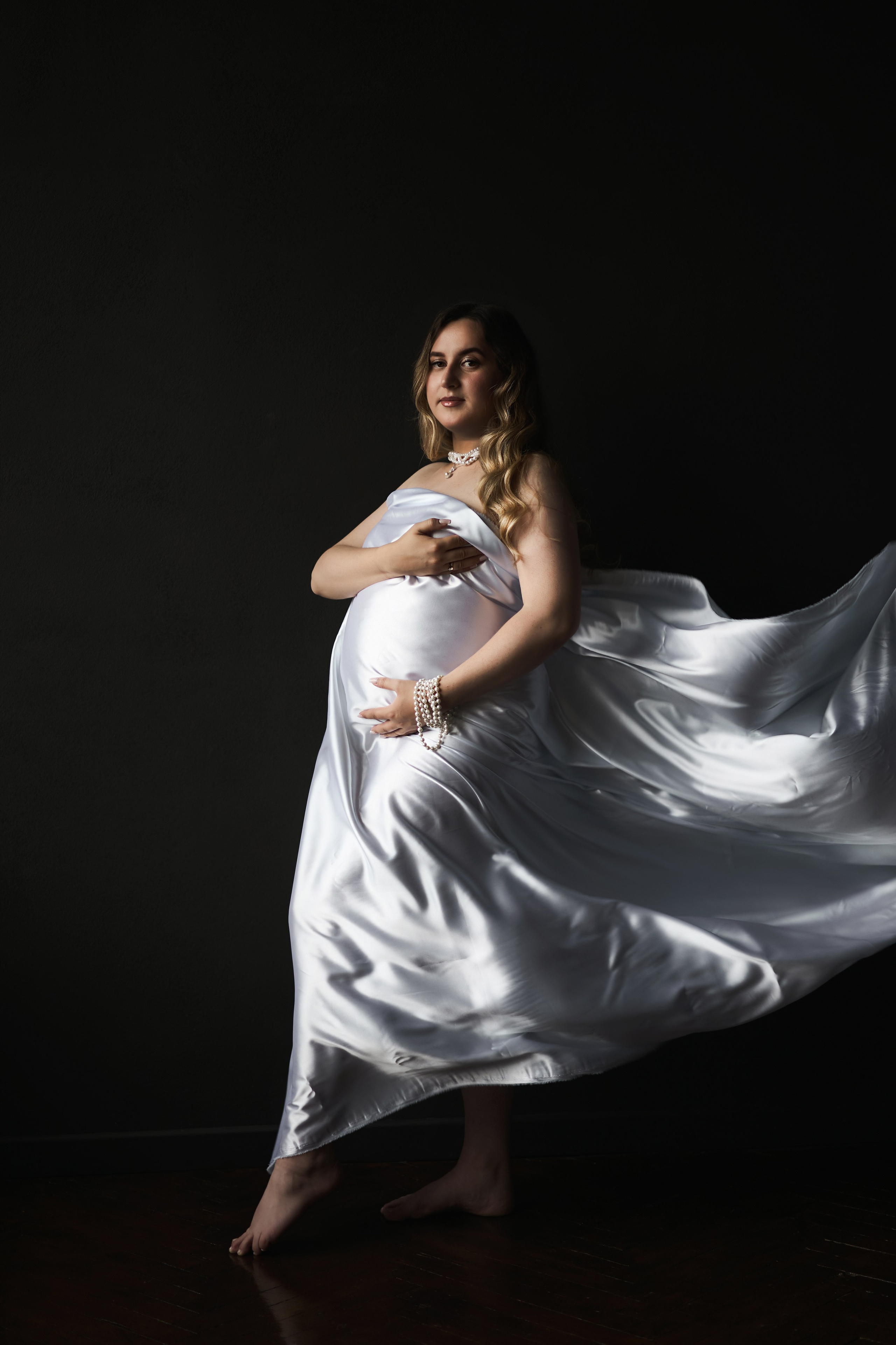 Беременная в ткани фотосессия 30 минут. Фотограф Екатеринбург Кокшарова Александра