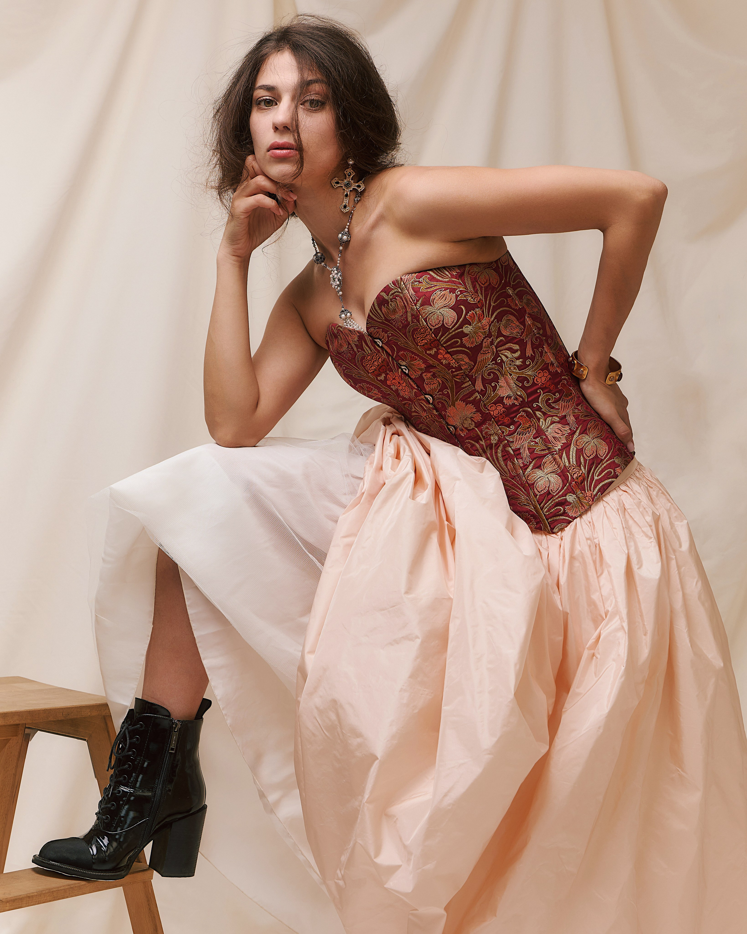 Lookbook съемка для бренда корсетов Il guardaroba di una cortigiana. Фотограф в Санкт-Петербурге и Москве