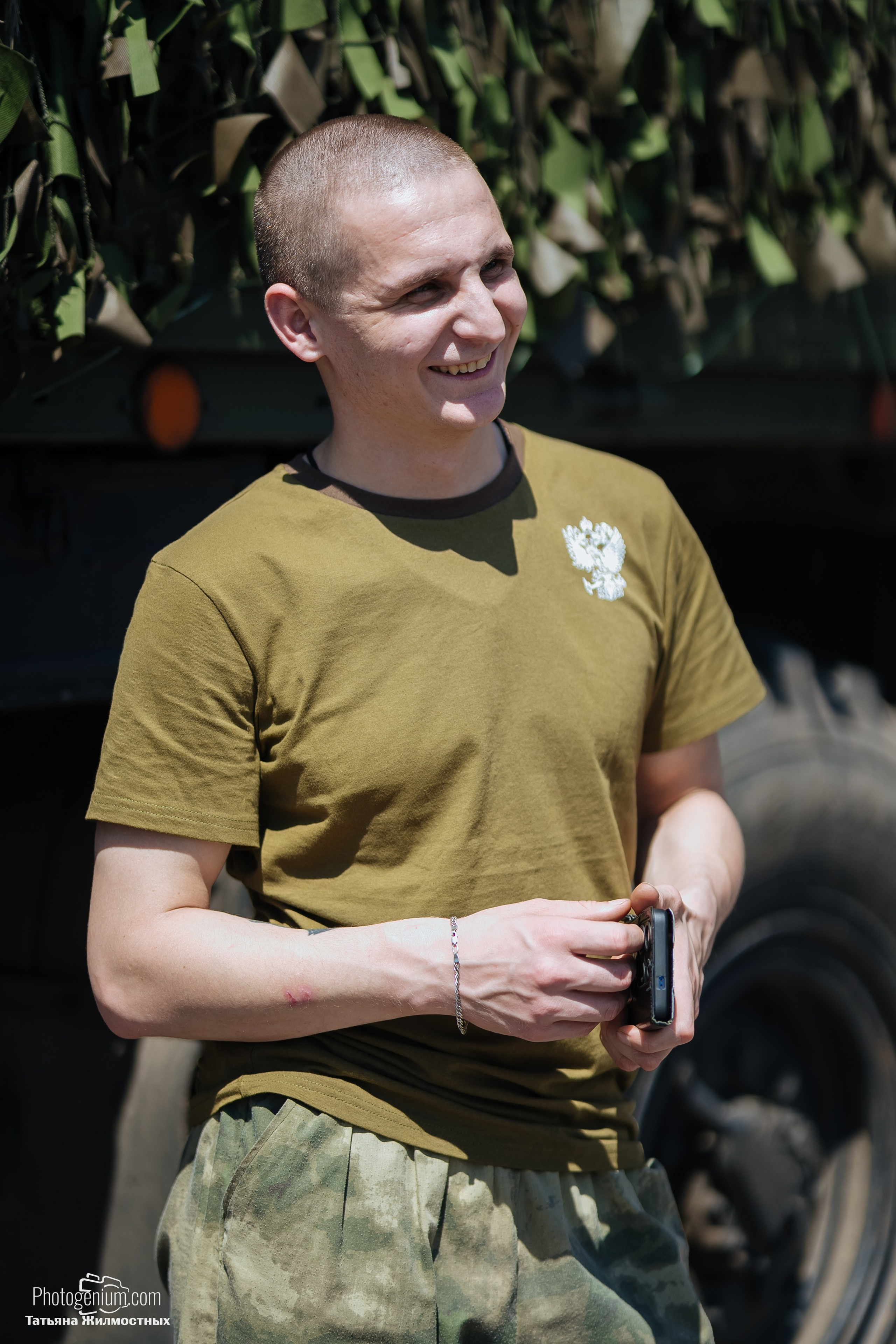 8 июня «Патриоты из Курска» сбор гуманитарной помощи у кинотеатра «Родина». Фотограф Нижний Новгород Татьяна Кейод