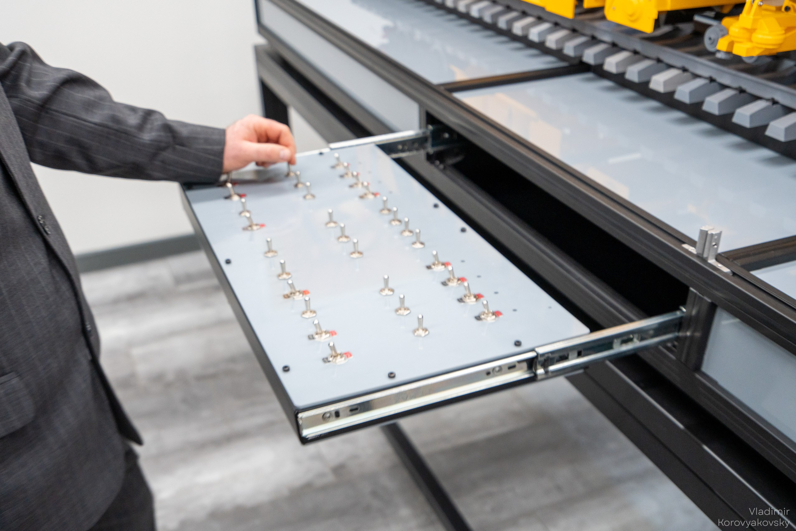 Открытие лабораторий. Фотограф Владимир Коровяковский