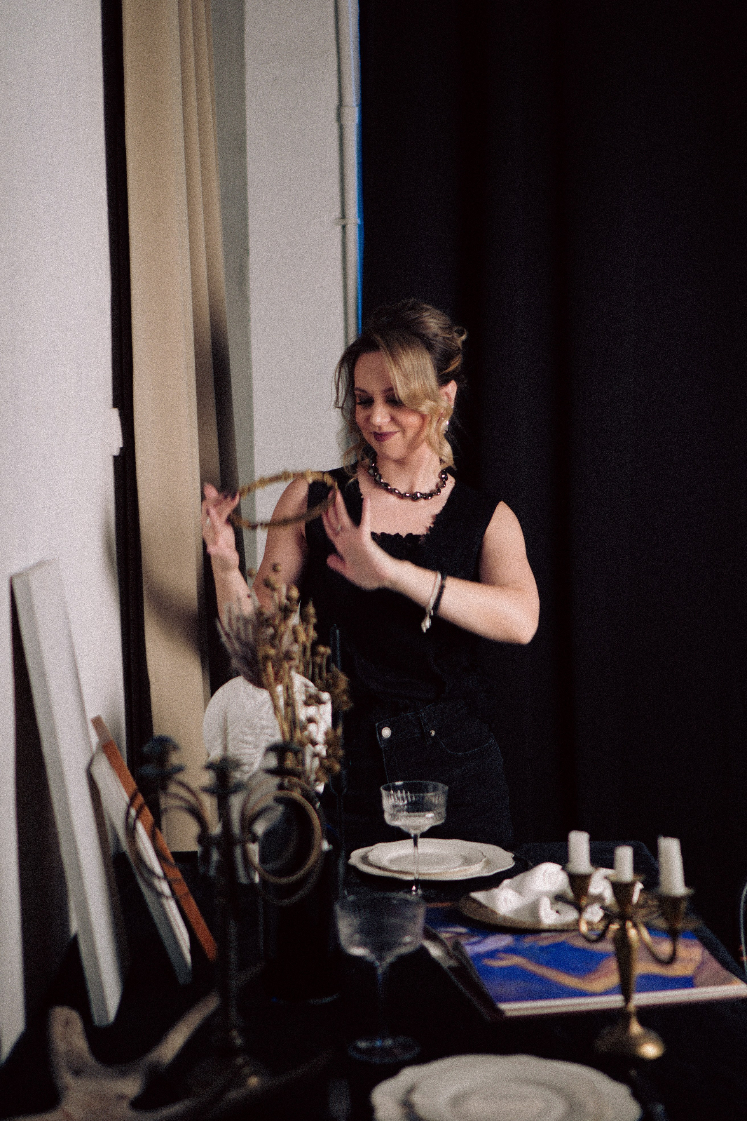 НОВОГОДНЯЯ ФОТОСЕСИИЯ В СТУДИИ ДЛЯ ДЕВУШКИ И ПРОГУЛКА ПО ЧЕРНЫШЕВСКОЙ. Профессиональный фотограф, Санкт-Петербург — Виктория Богомолова