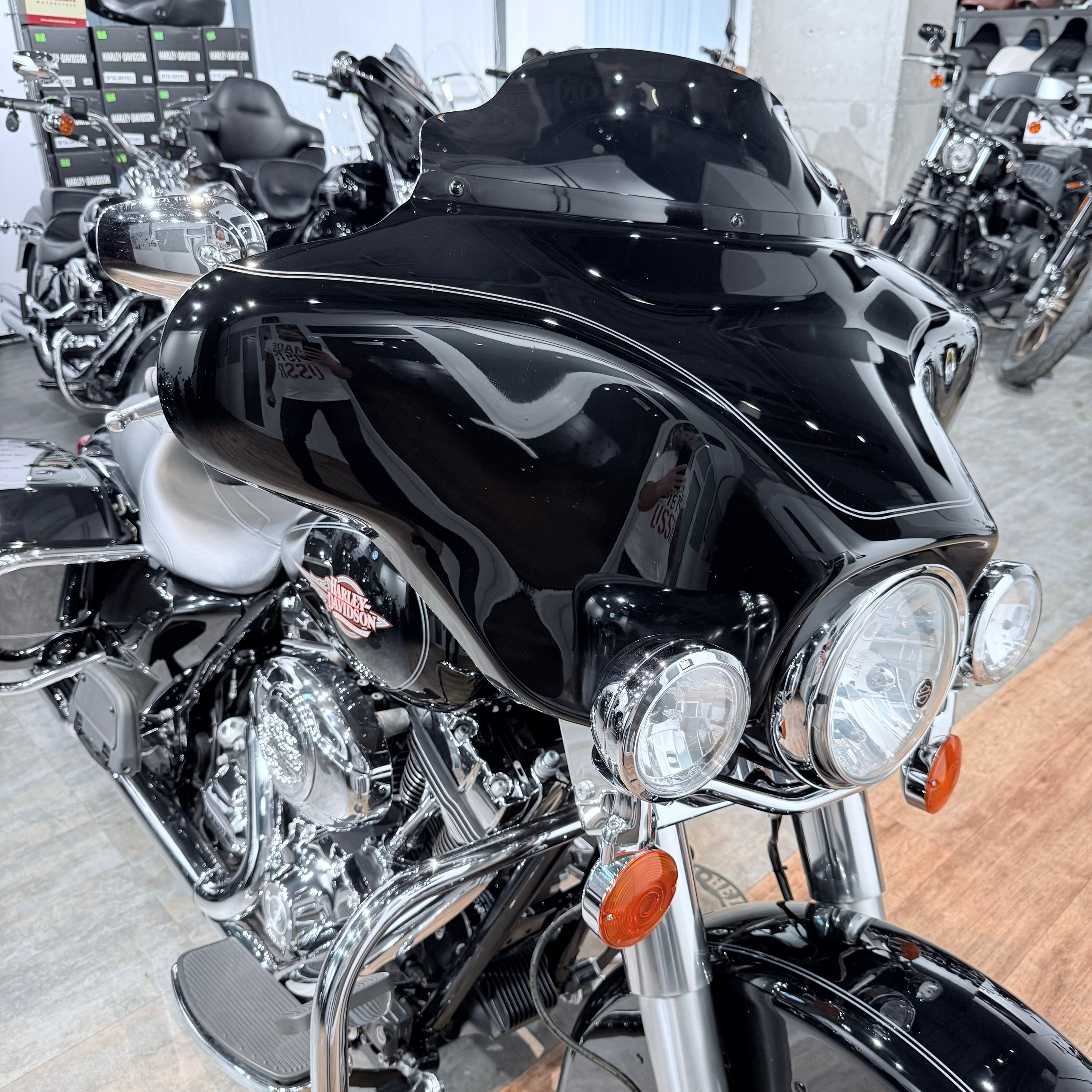 2010 Street Glide АВS Vivid Вlаck. Hello Davidson, Москва. Только хорошие мотоциклы…