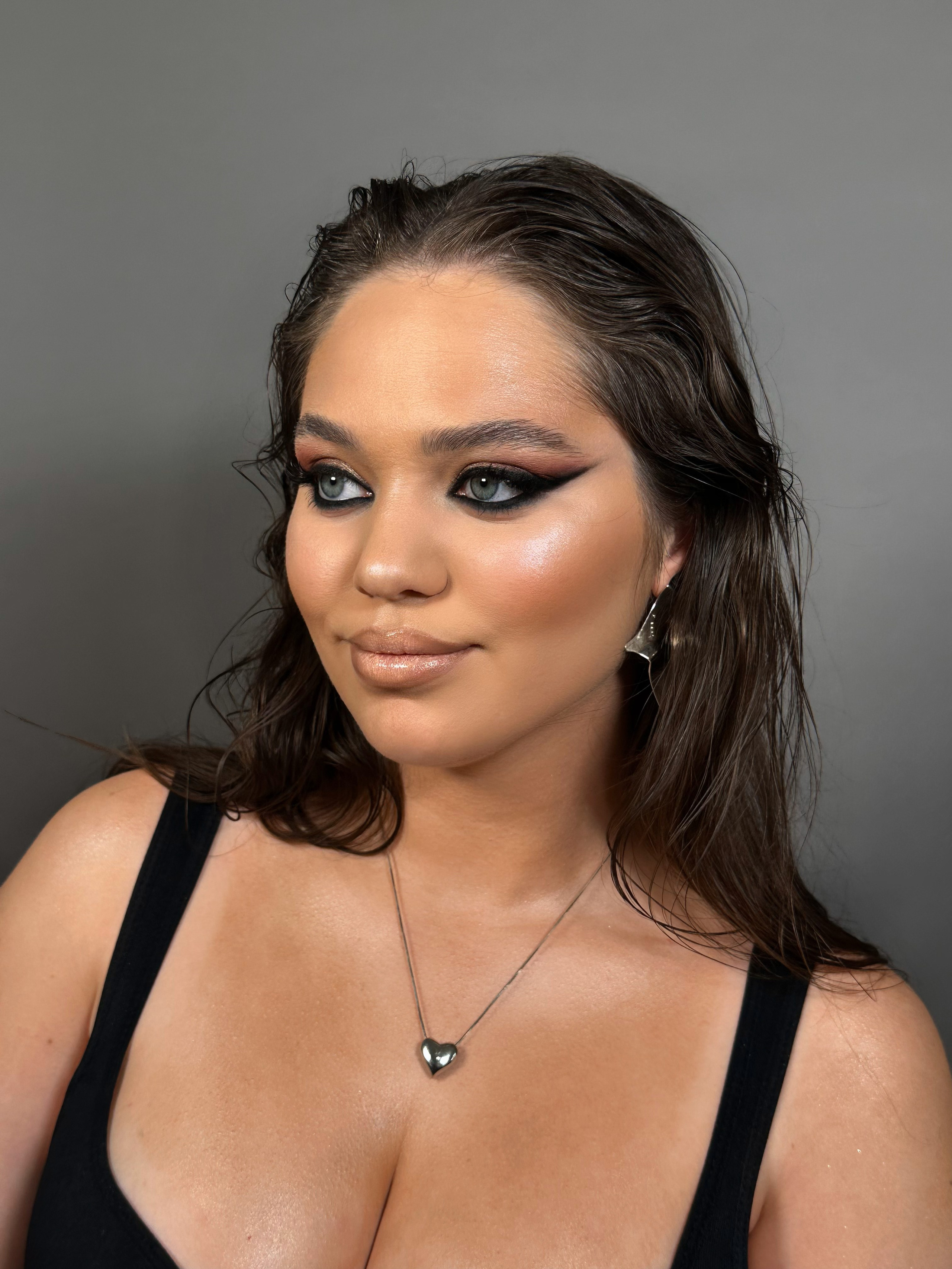 Макияж и укладки. Browissimo Beauty Bar