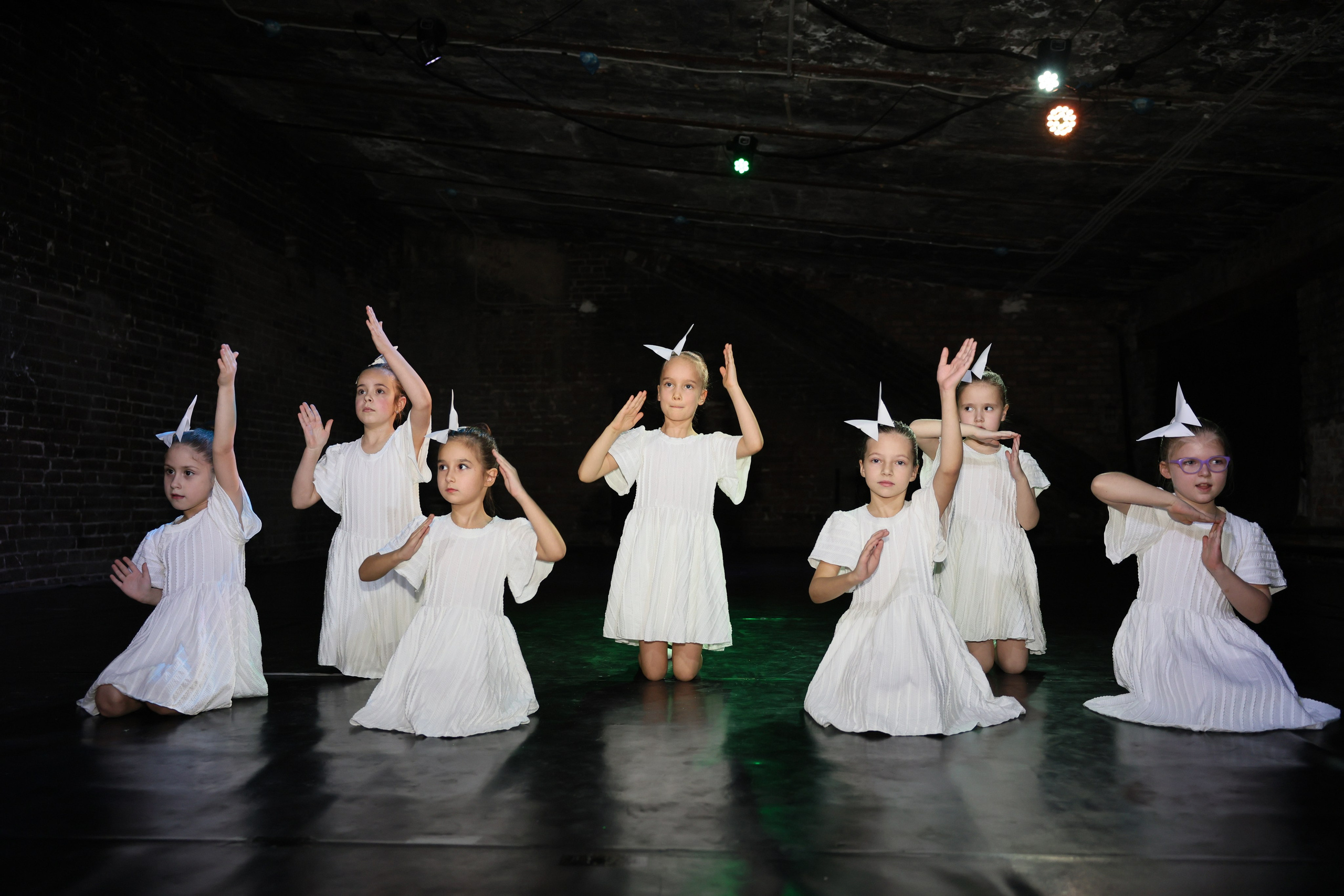 Новогодние танцы. Главная