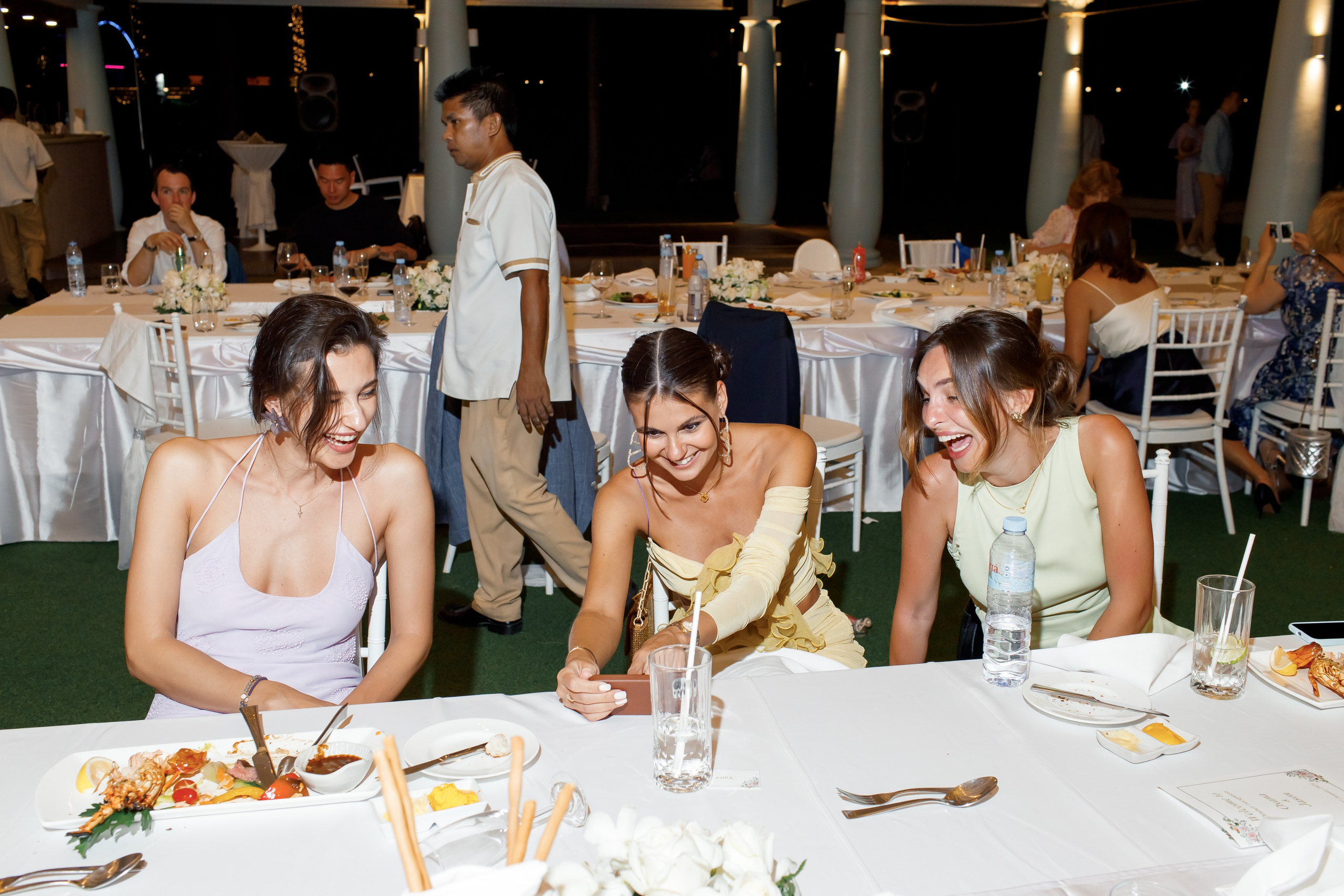 Свадьба в отеле Кататани остров Пхукет. Фотограф на Пхукете в Таиланде