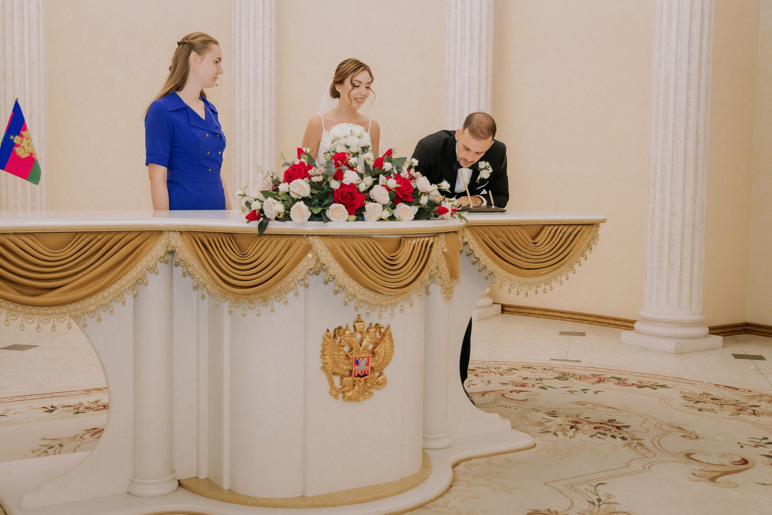 Свадебная прогулка Екатерины и Евгения. Свадебная фотография. Арина Рубах