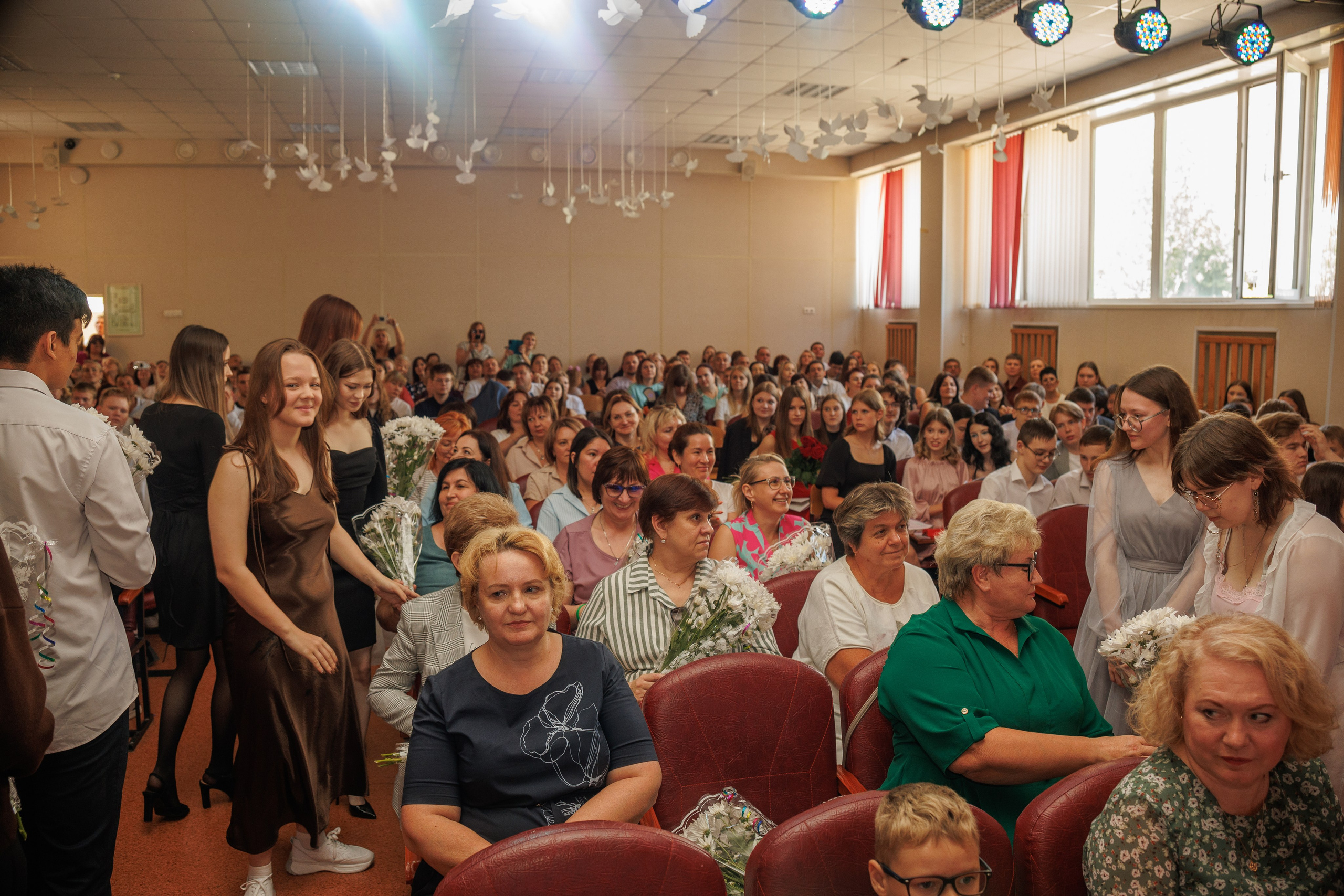 Вручение аттестатов. Свадебный и семейный фотограф в Новосибирске Ирина Дорошкова