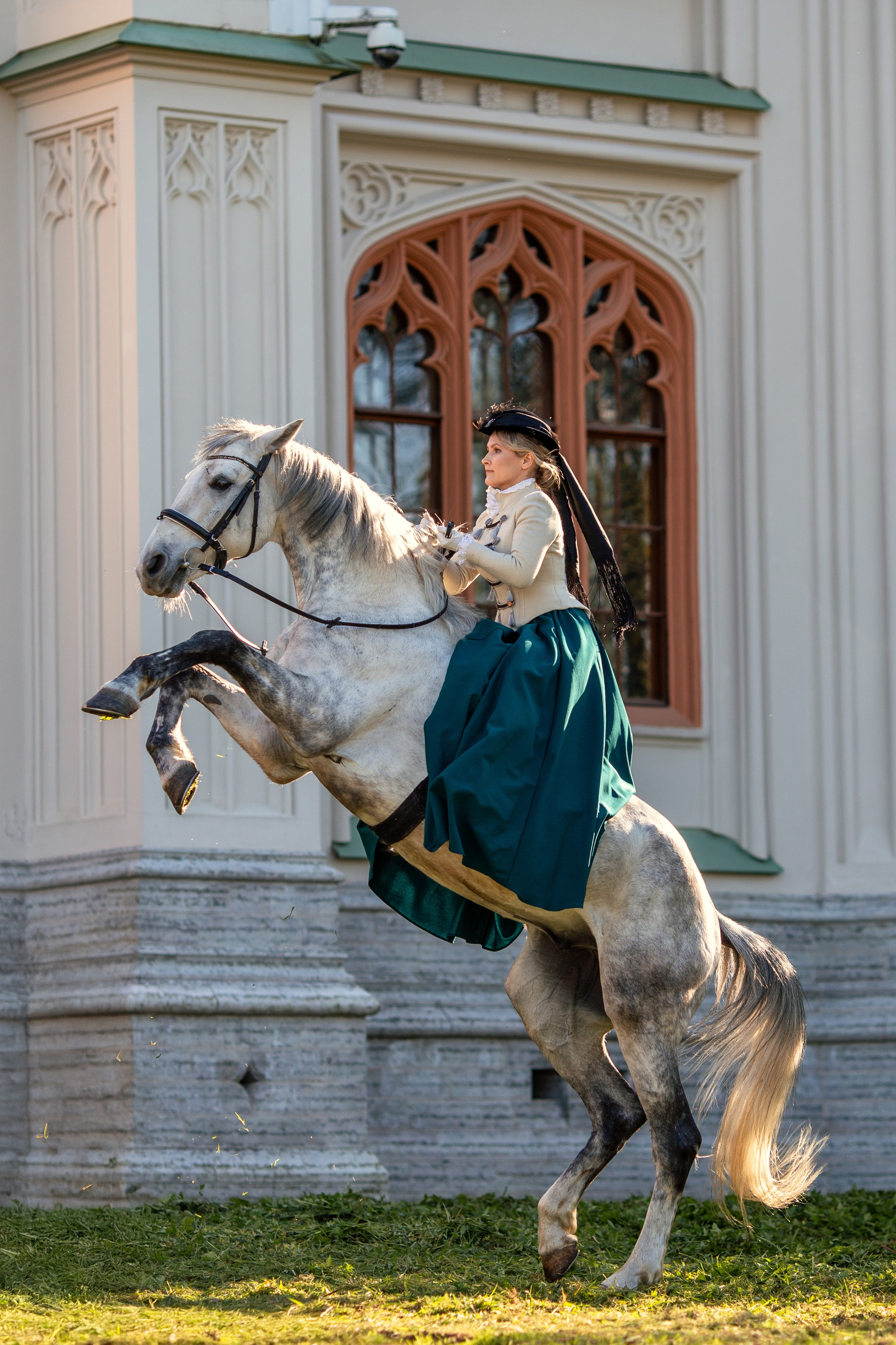 Вика и орловский рысак Павел