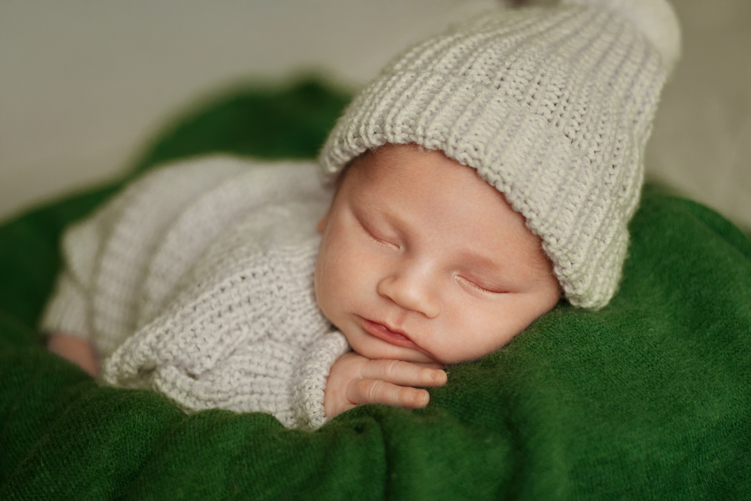 Newborn. Фотограф женского портрета, беременности и материнства Харькова Елена