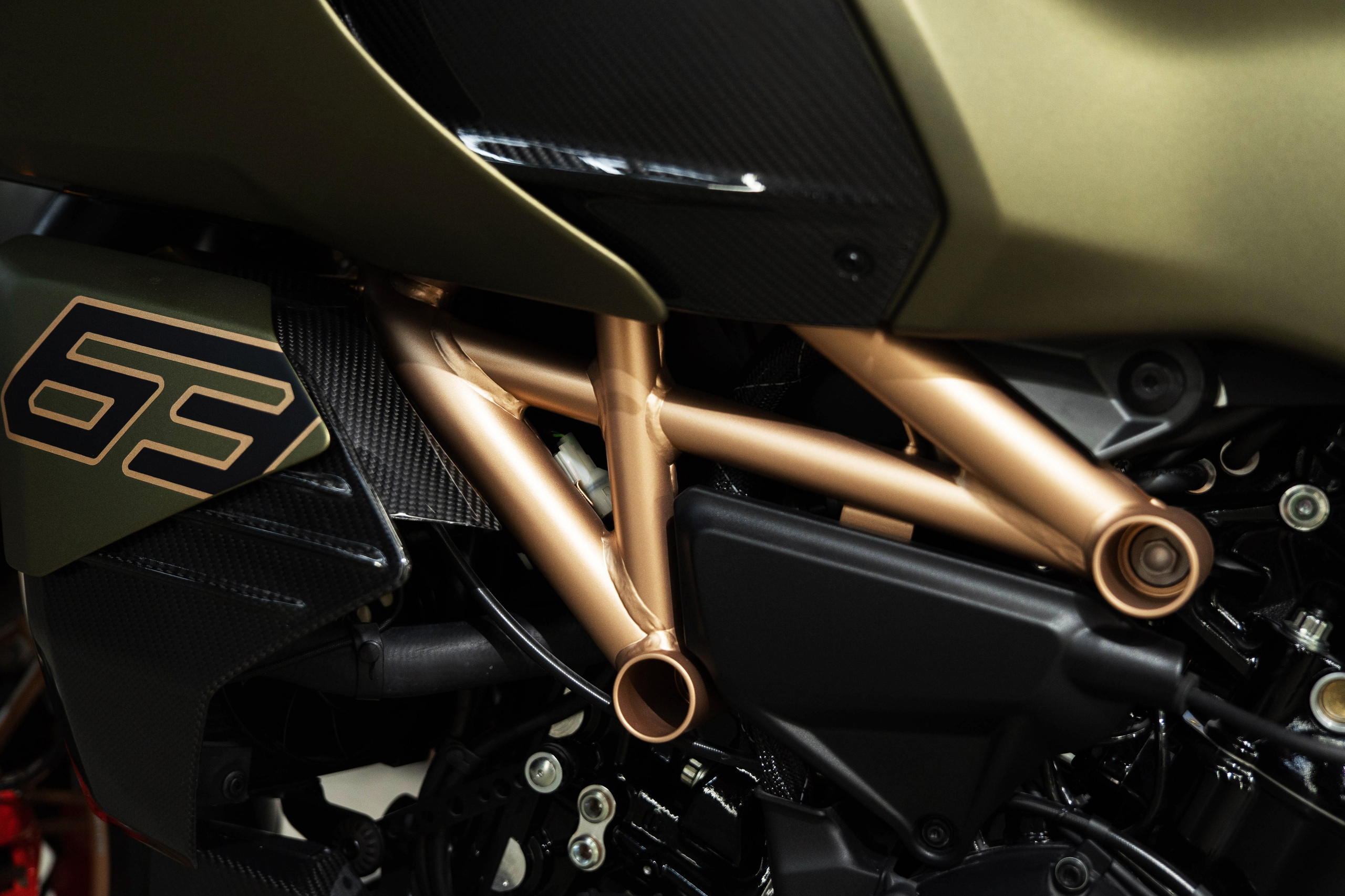 Ducati Diavel Lamborghini. Автомобильный фотограф Светлана Усова