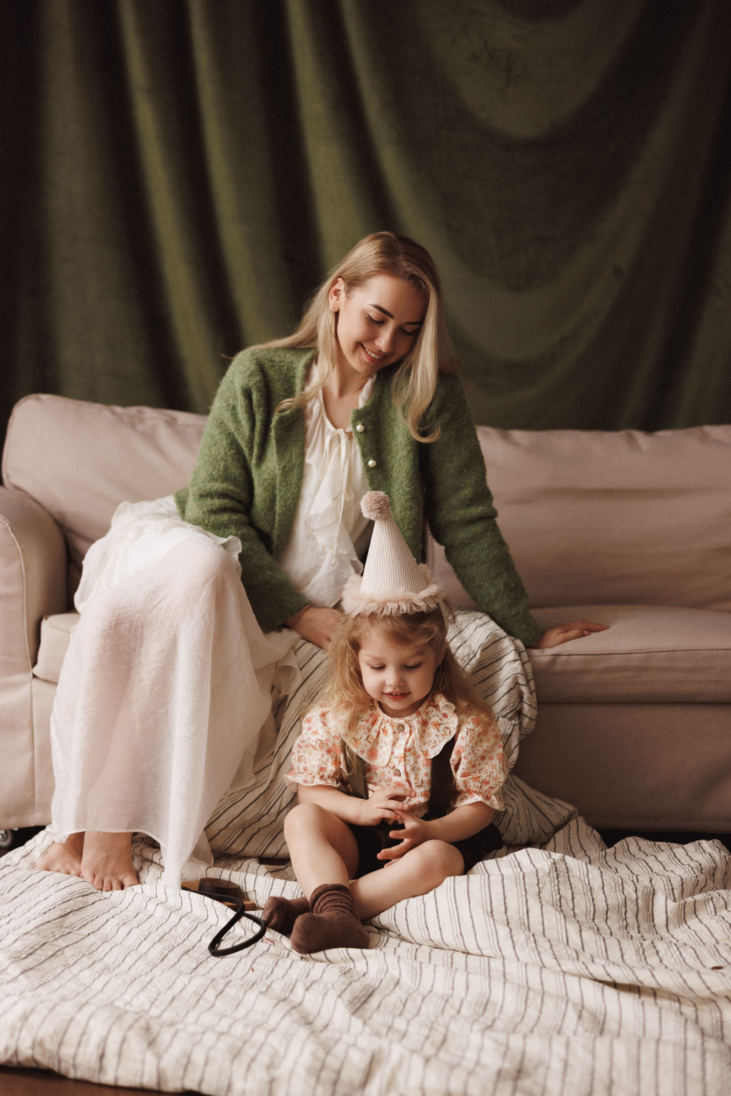 Семейная фотосессия в фотостудии «Mestone», город Краснодар. Семейный и детский фотограф в Краснодаре Анна Трашкова